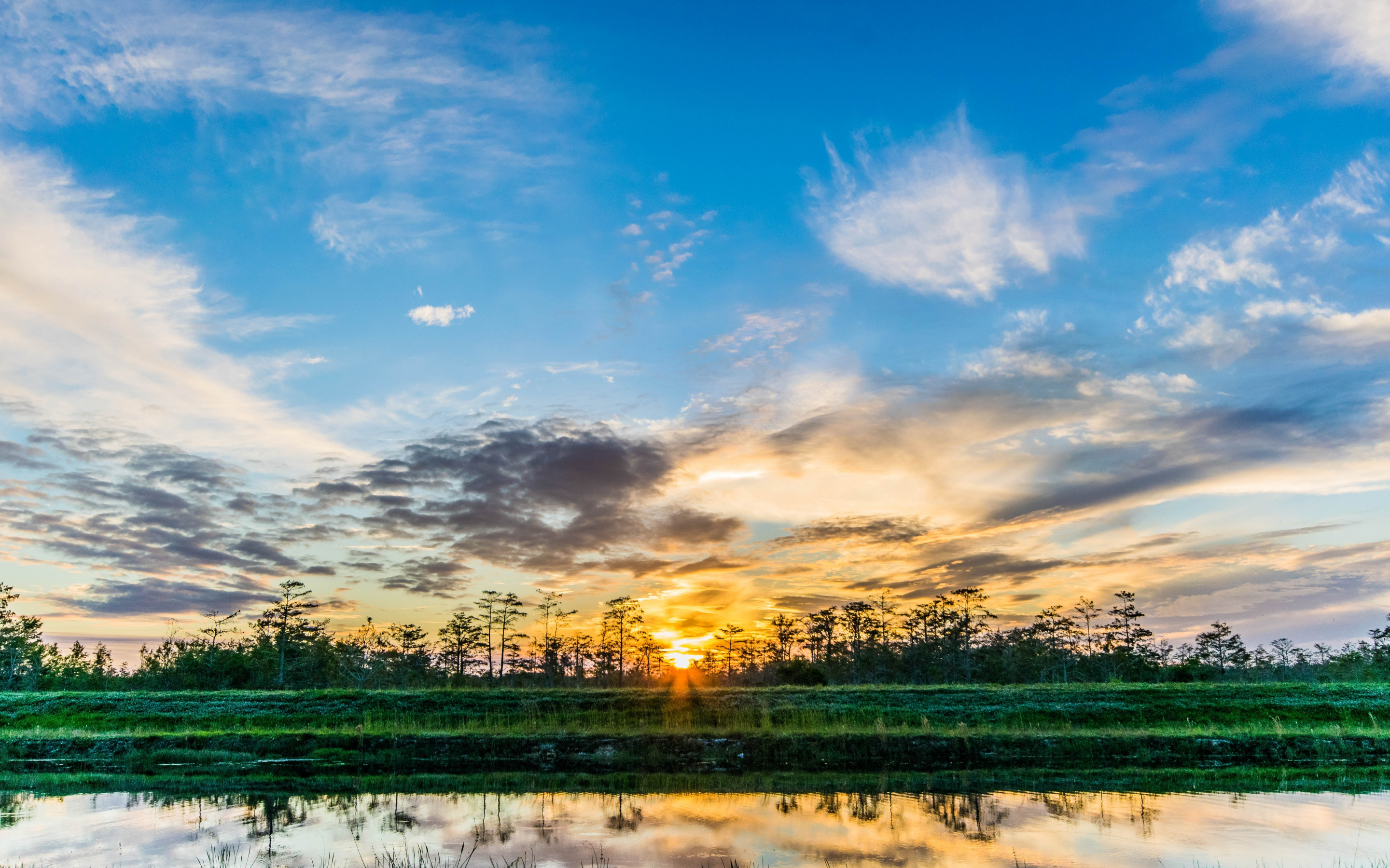 Lake, reflections, sky, sunset, 2880x1800 wallpaper