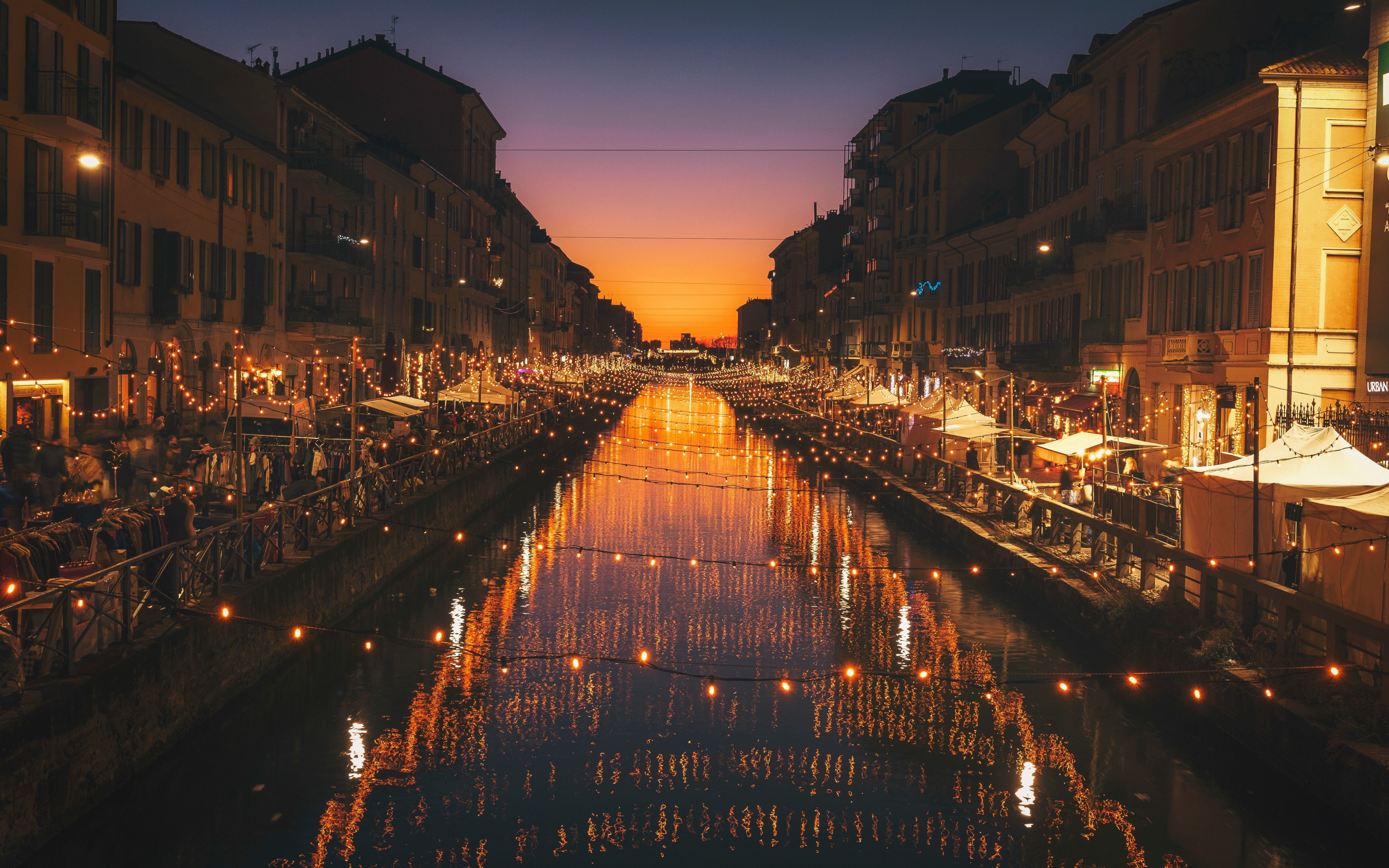 Milan, city, river, night, lights, celebrations, 2880x1800 wallpaper