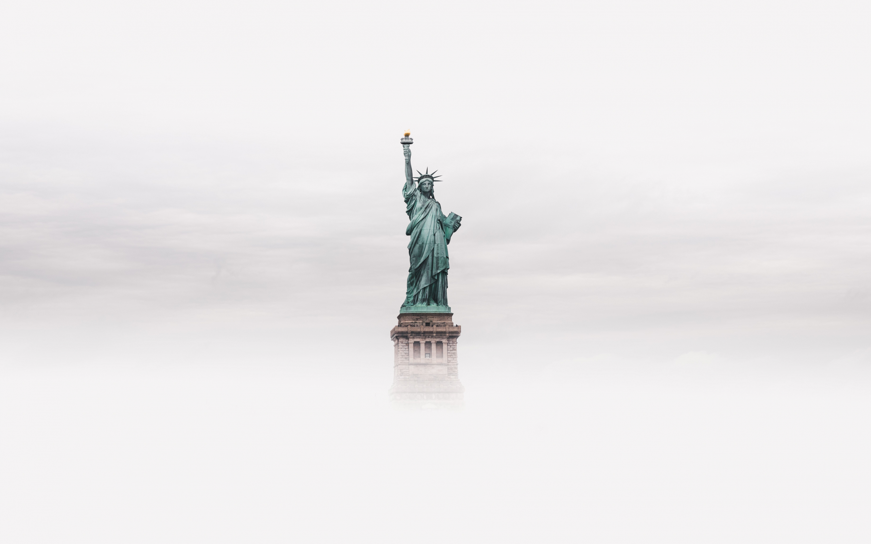 Statue of Liberty, architecture, minimal, 2880x1800 wallpaper