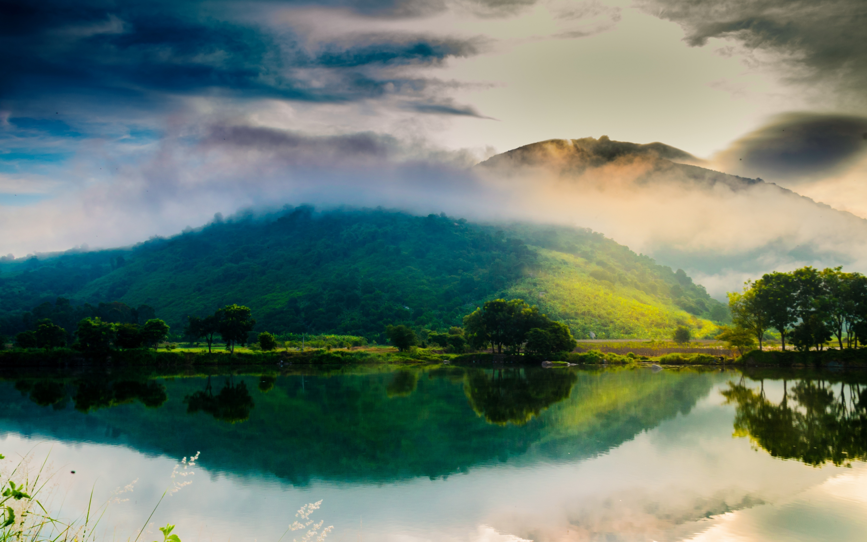 Natural, scenery, lake, reflections, mountains, 2880x1800 wallpaper