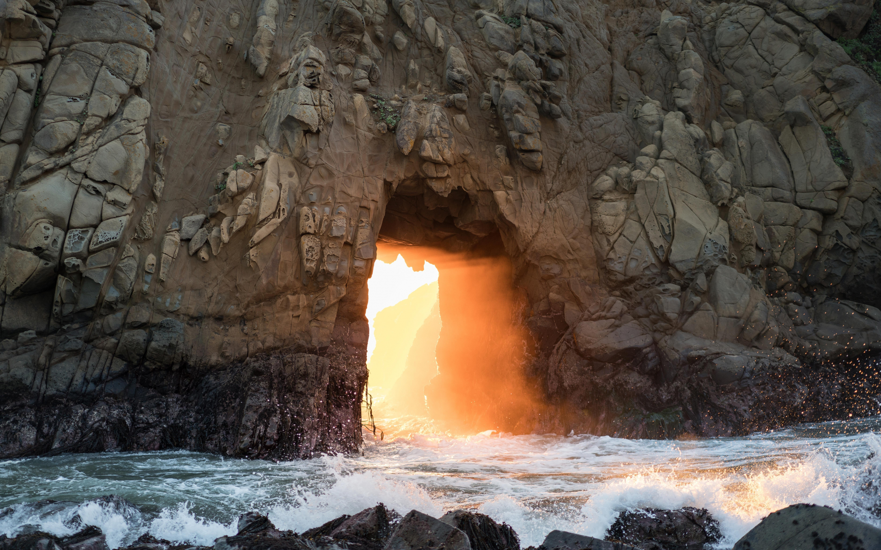 Big Sur, doorway, rocks, coast, sea waves, 2880x1800 wallpaper