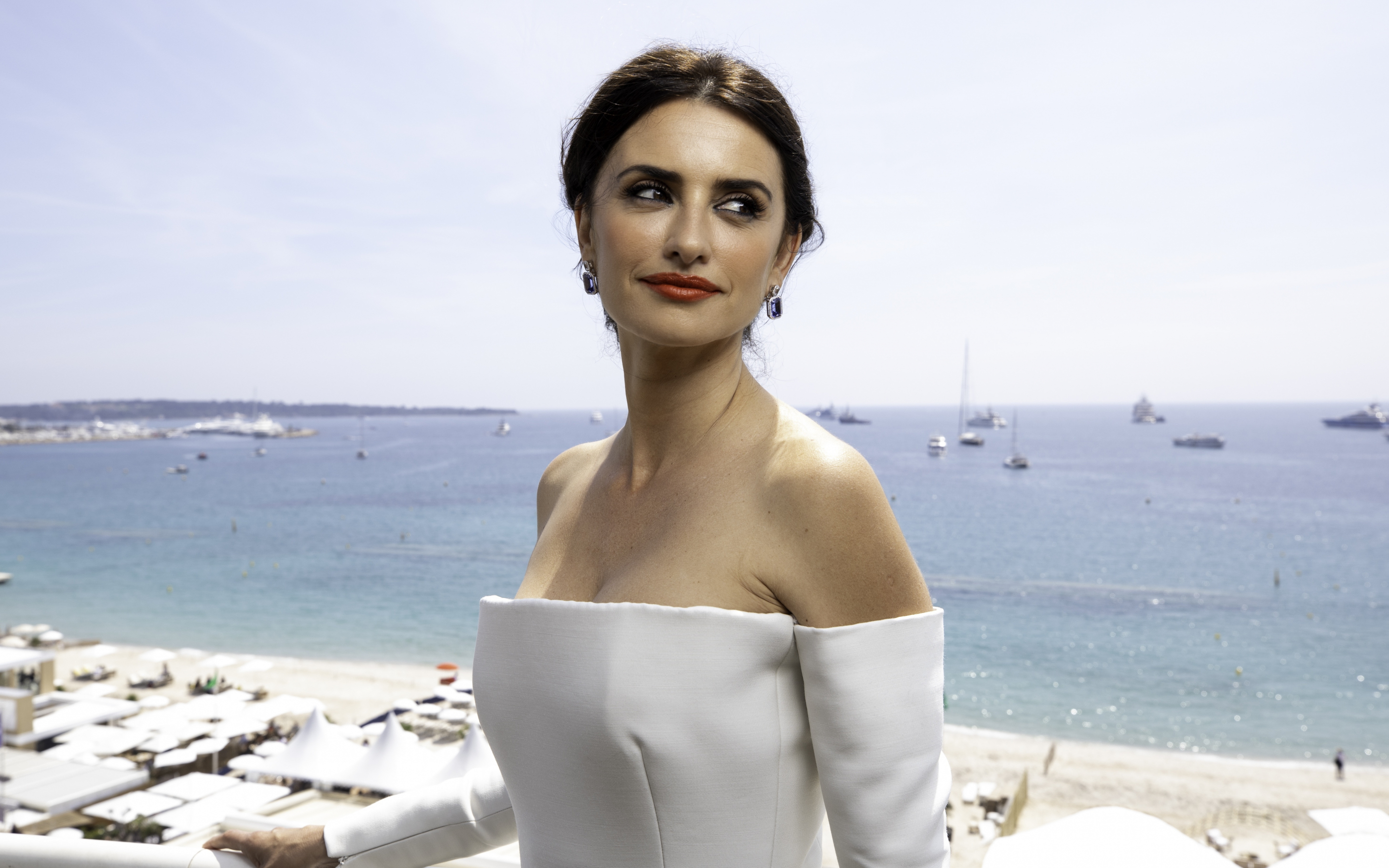 Penelope cruz, white dress, smile, 2018, 2880x1800 wallpaper