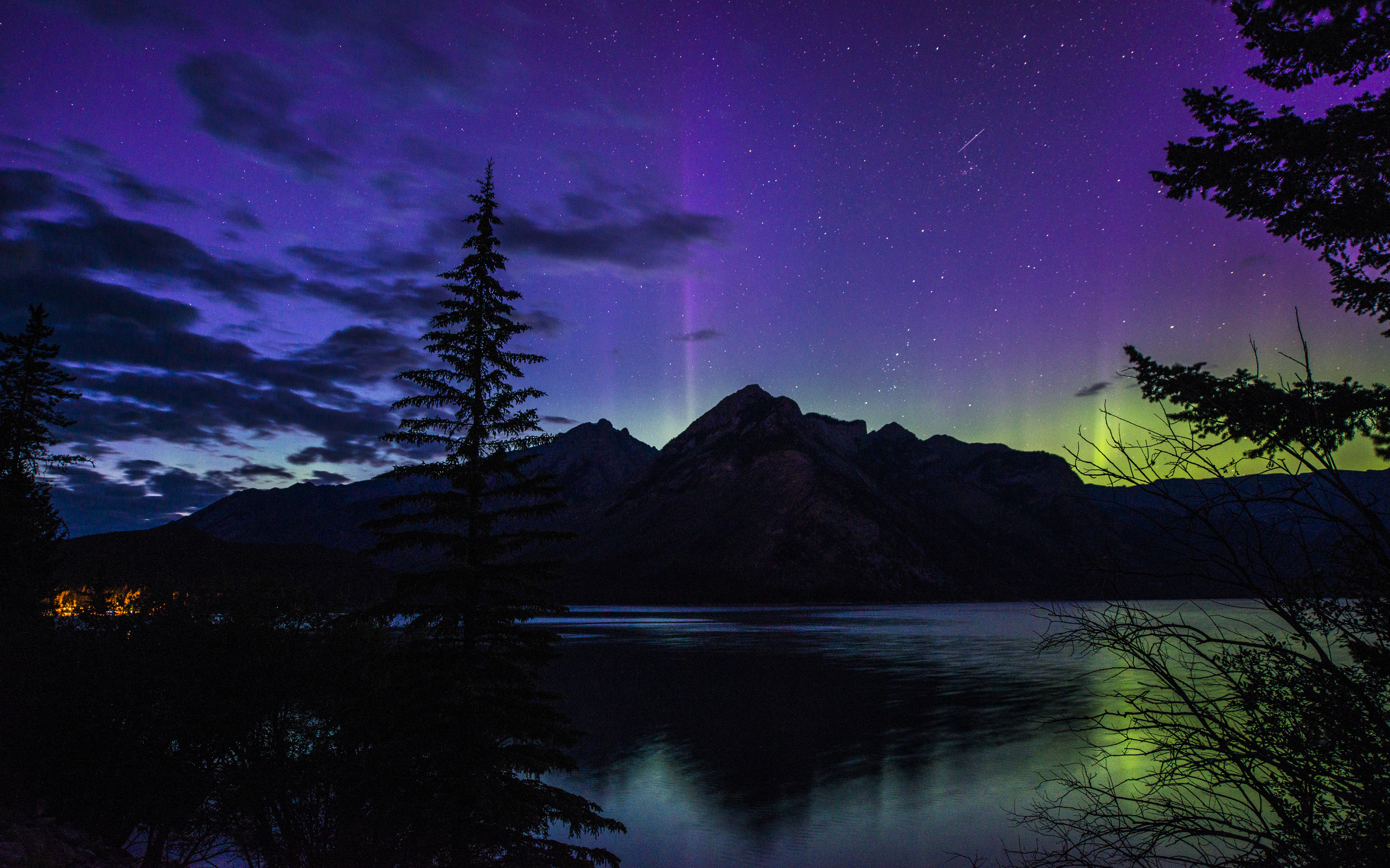 Aurora Borealis, Banff National Park, Alberta, canada, 2880x1800 wallpaper