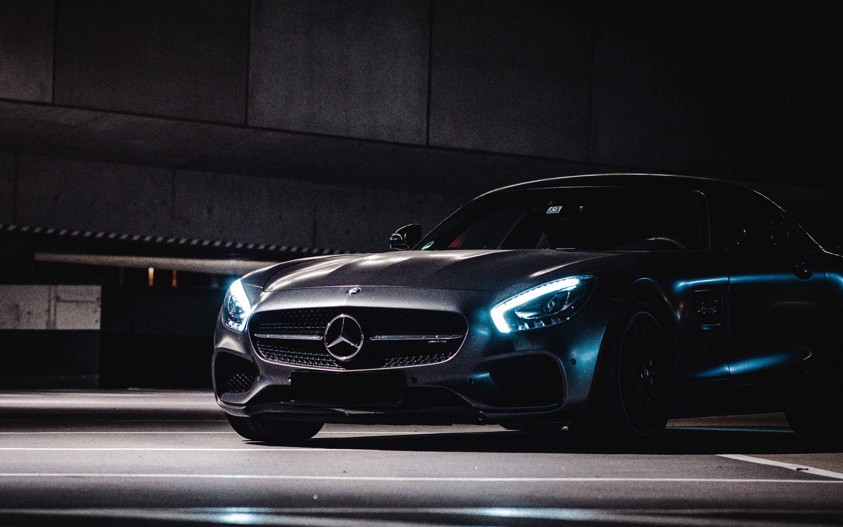 Luxurious car, black Mercedes-Benz, 2880x1800 wallpaper