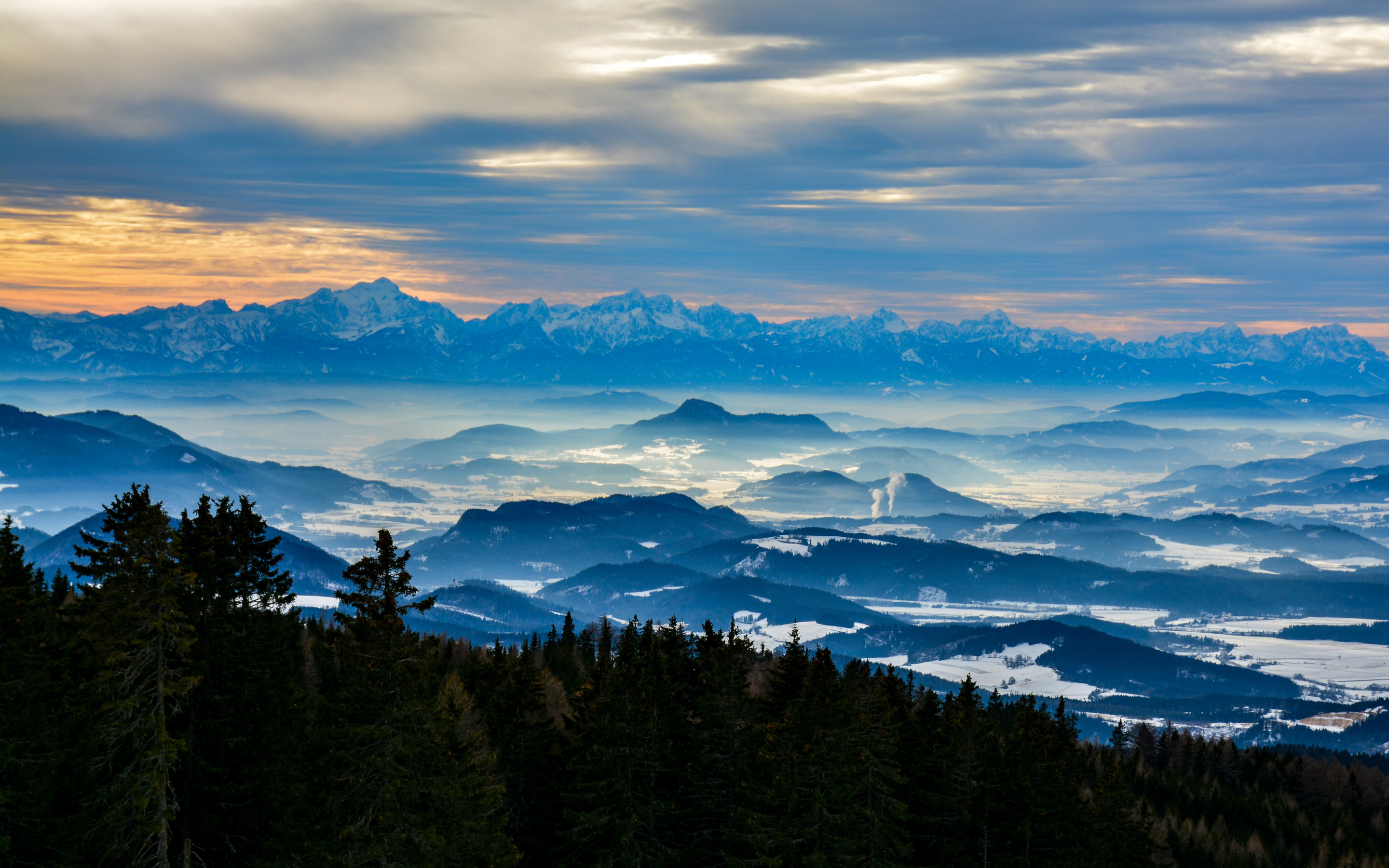 Mountains, horizon, misty sunrise, Austria, 2880x1800 wallpaper