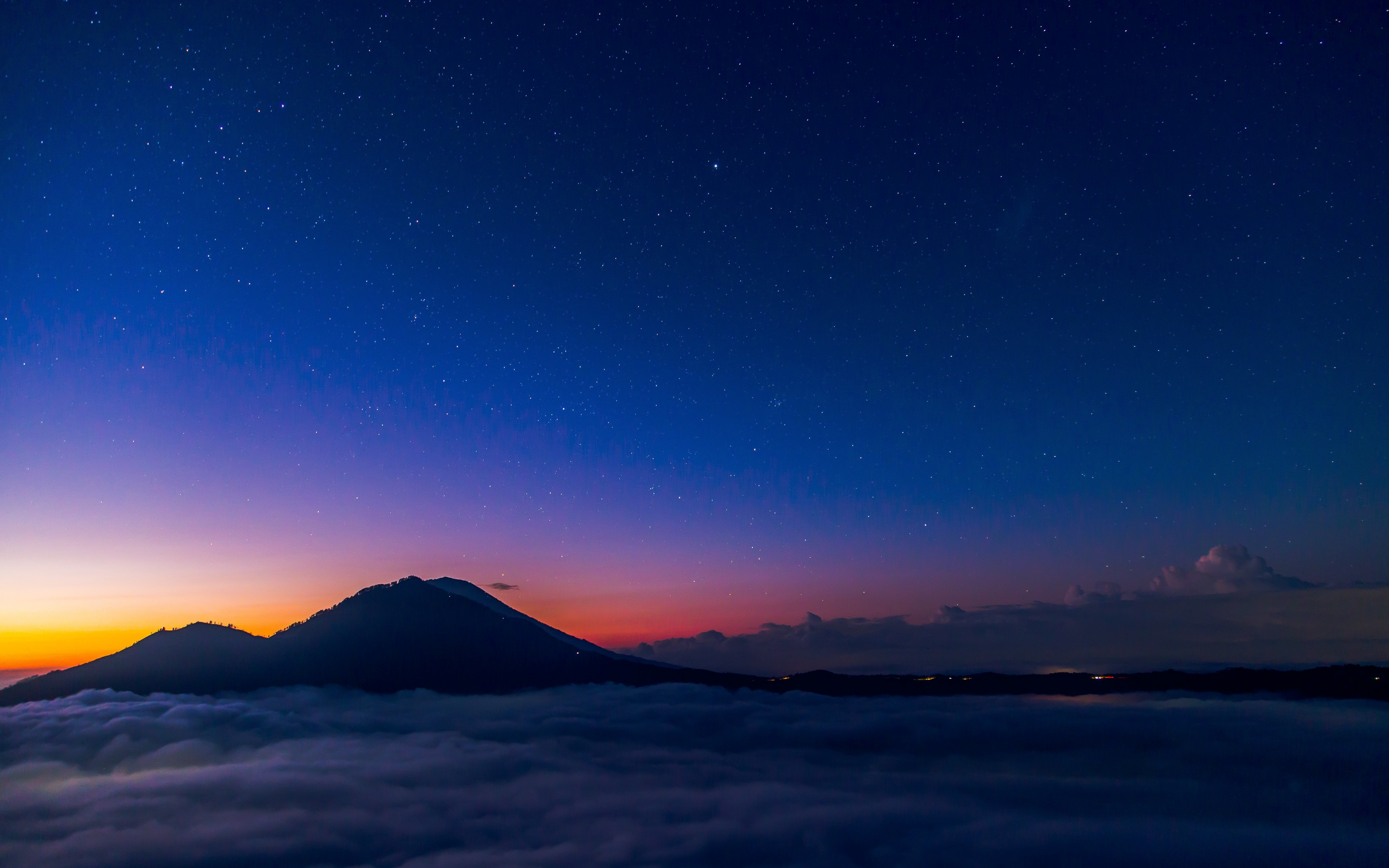 Night, clouds, sky, mountains, volcano, 2880x1800 wallpaper