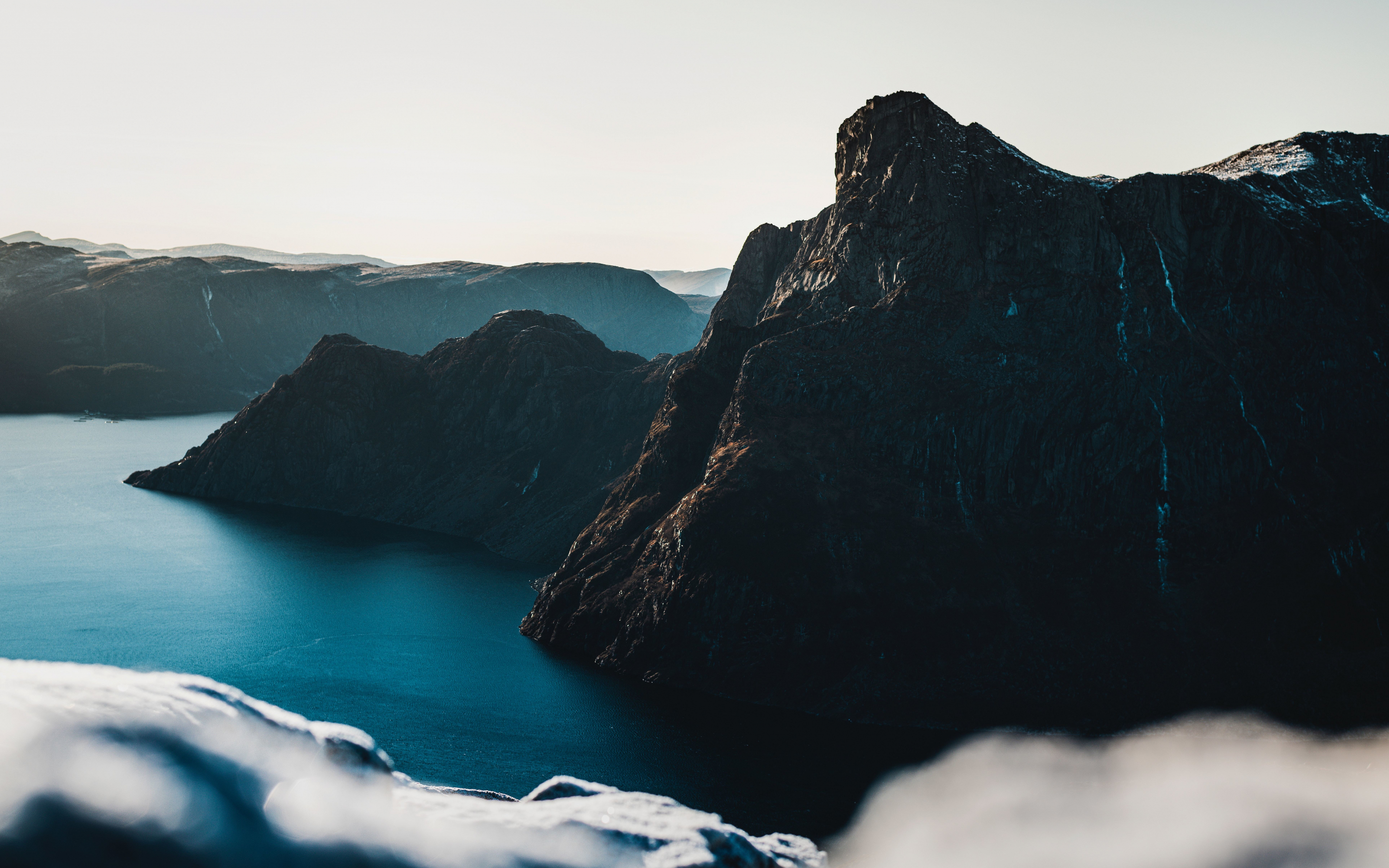 Mountains, coast, nature, Norway, 2880x1800 wallpaper