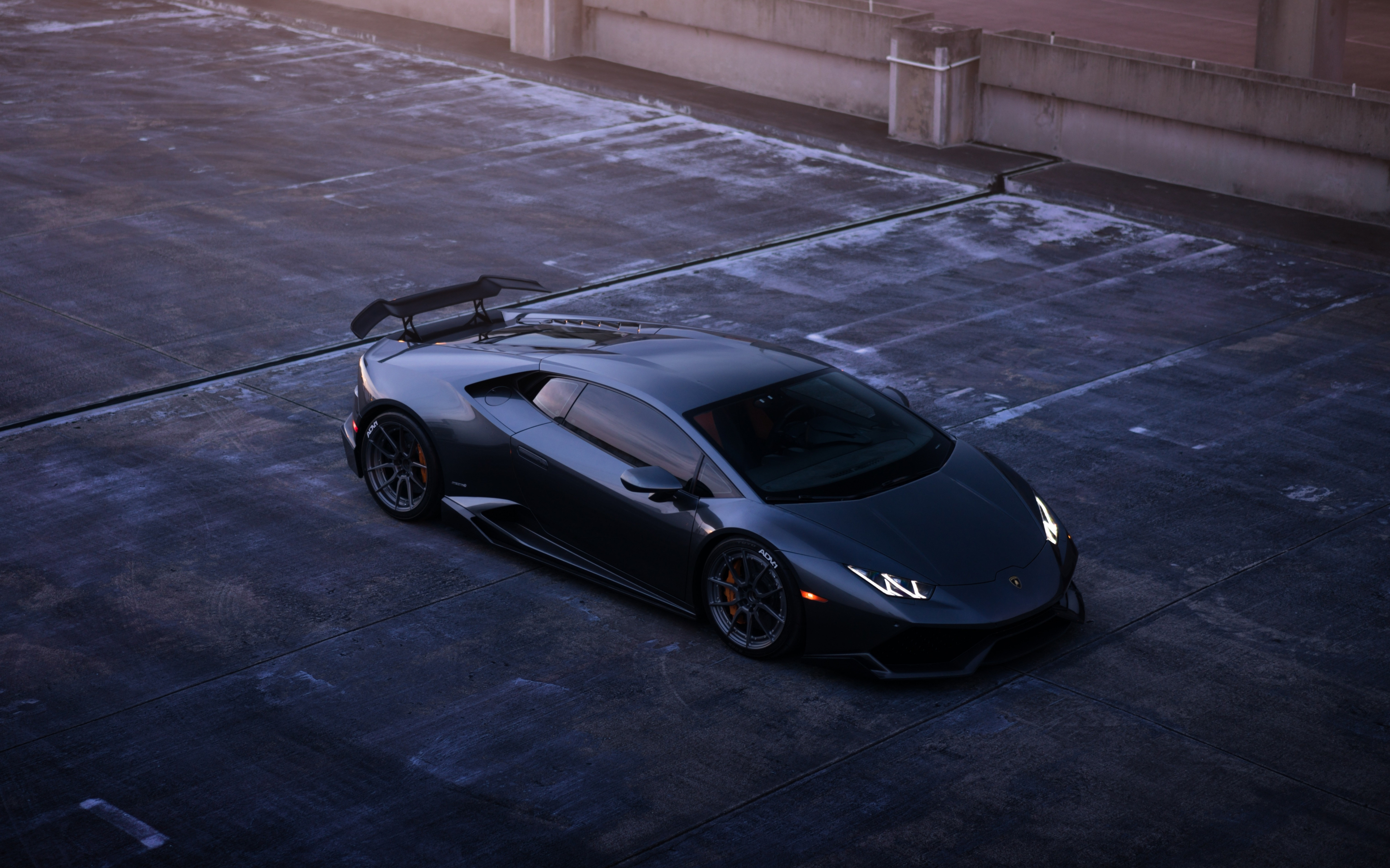 Top view, Lamborghini Huracan, black, 2880x1800 wallpaper