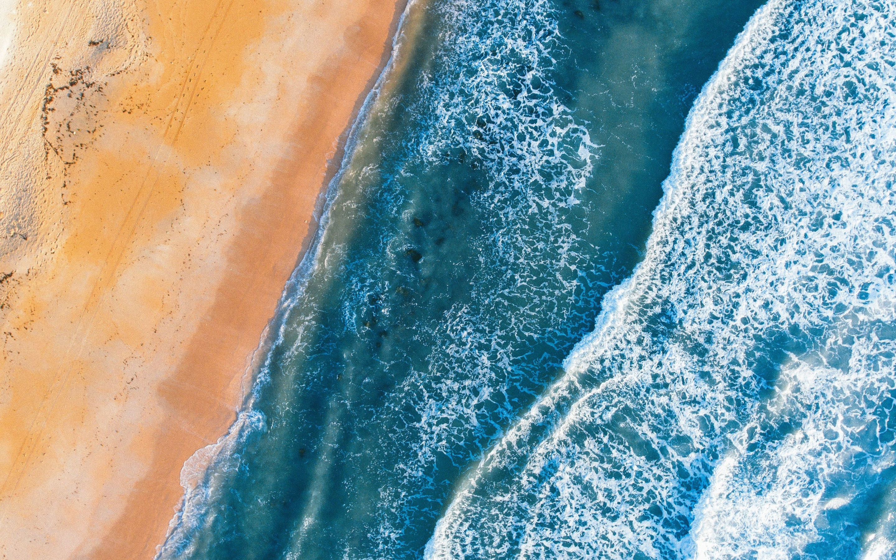 Sunny day, aerial view, coast, sea waves, 2880x1800 wallpaper