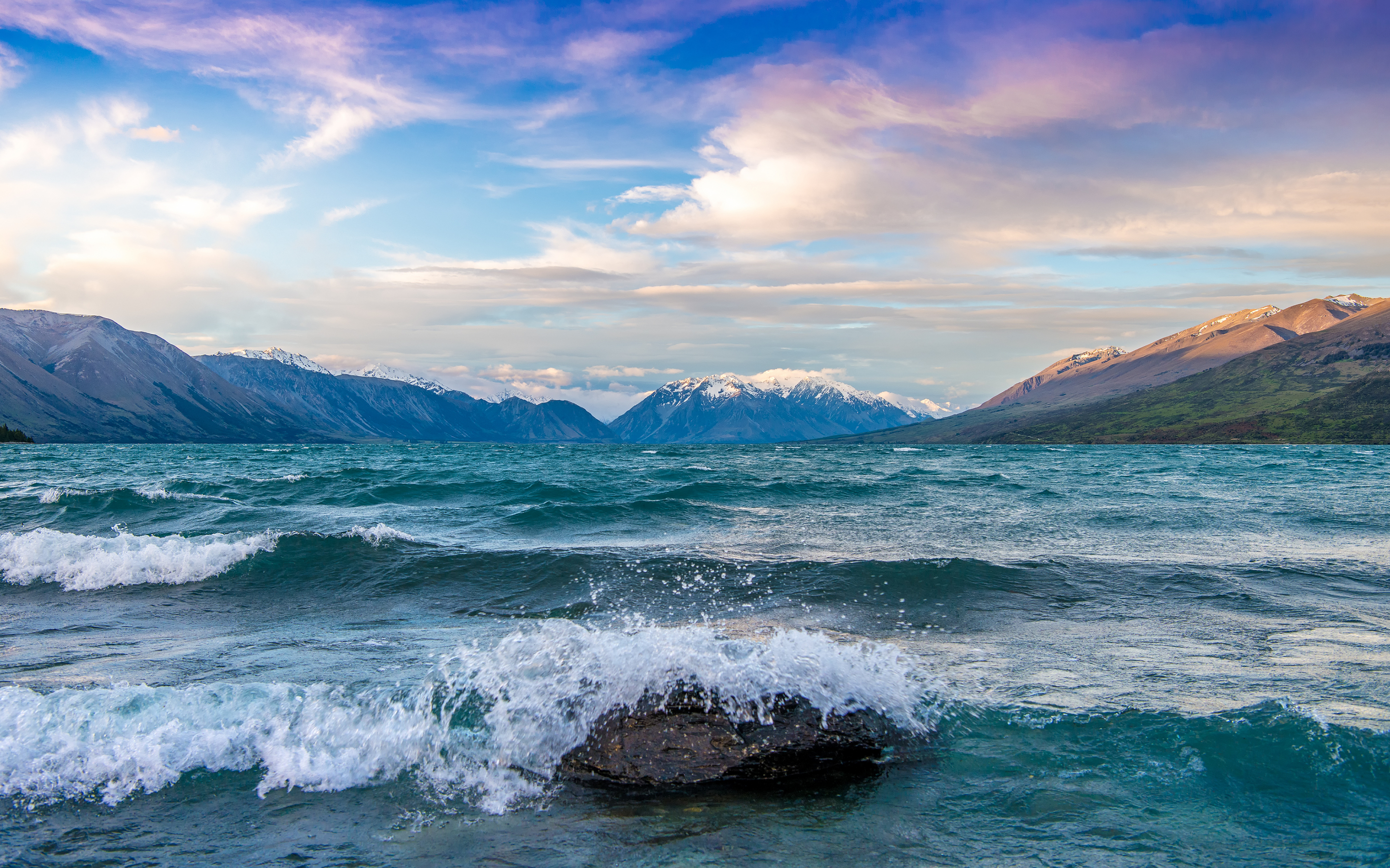 Lake Ohau, glacier mountains, waves, 2880x1800 wallpaper