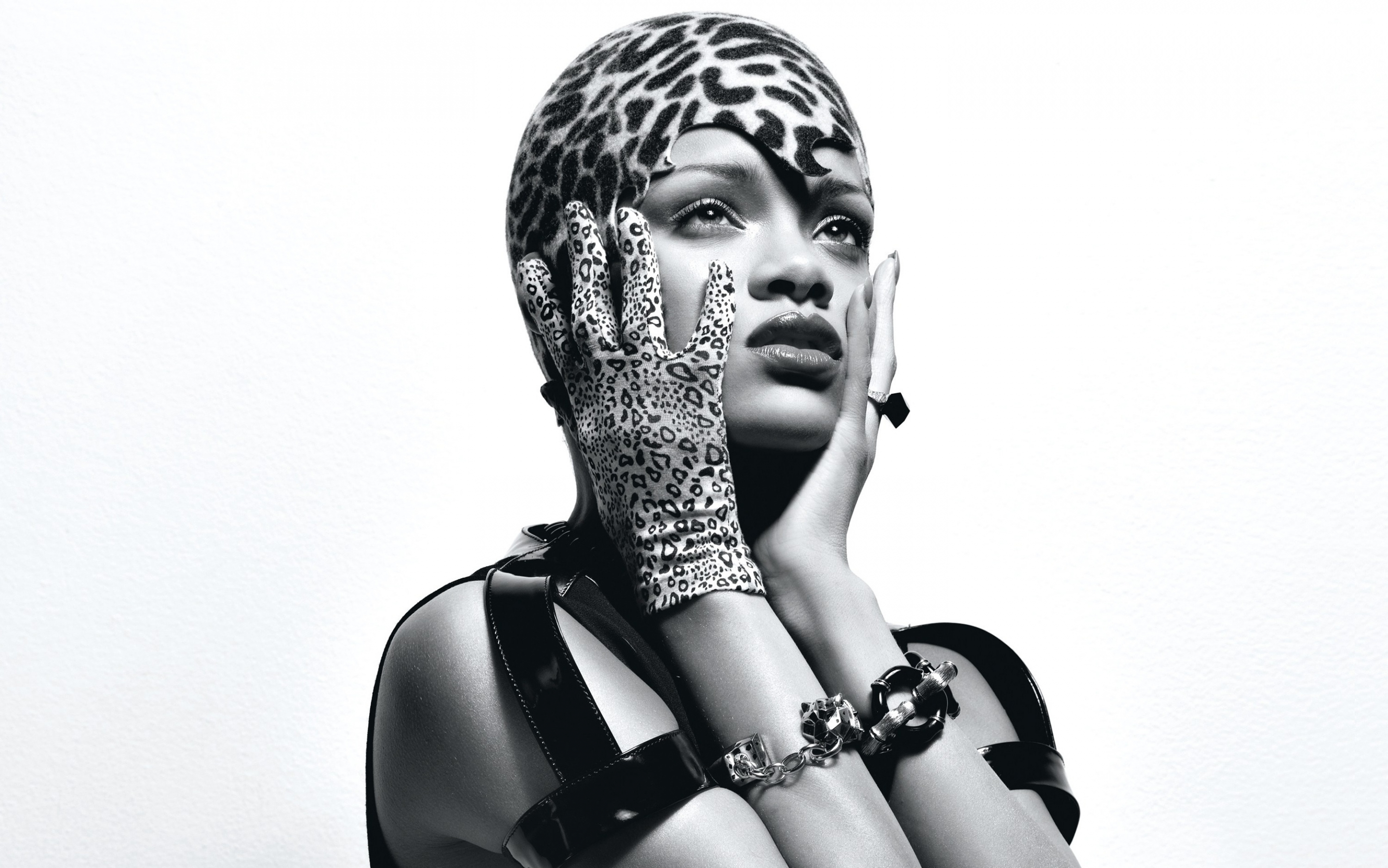 Rihanna, w magazine, monochrome, 2880x1800 wallpaper