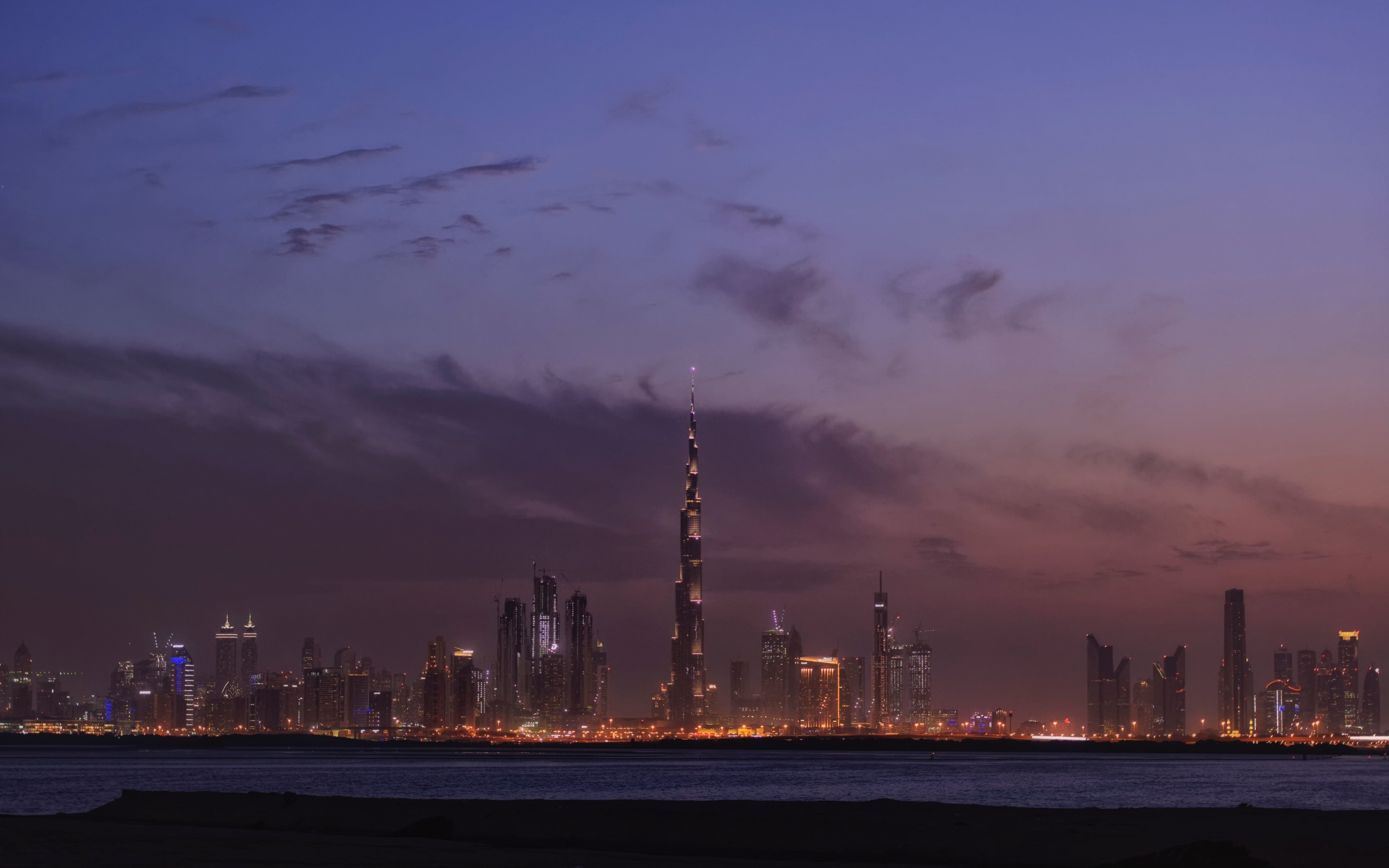 Dubai, cityscape, minimal, night, 2880x1800 wallpaper