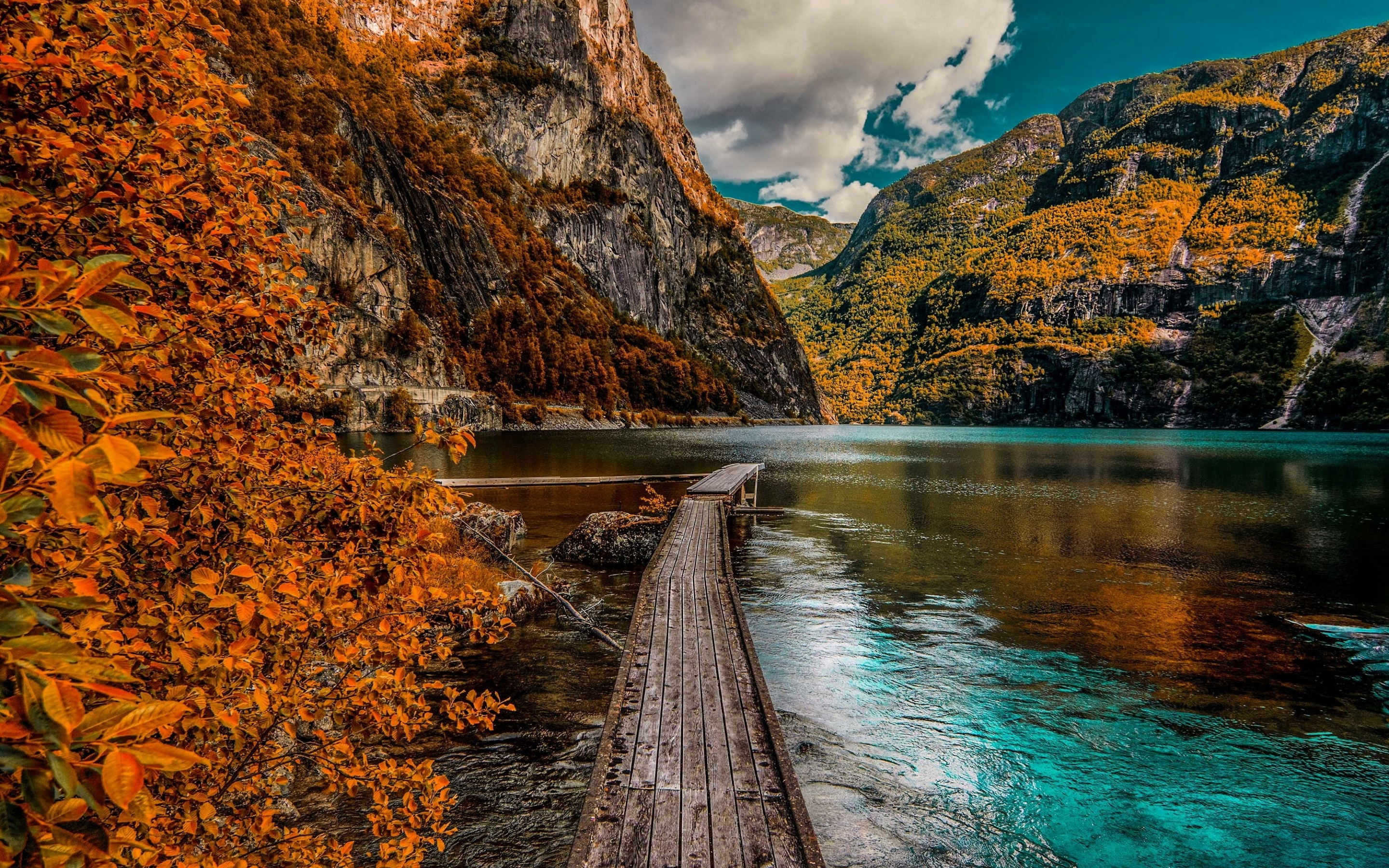 Autumn, wooden dock, lake, forest, 2880x1800 wallpaper