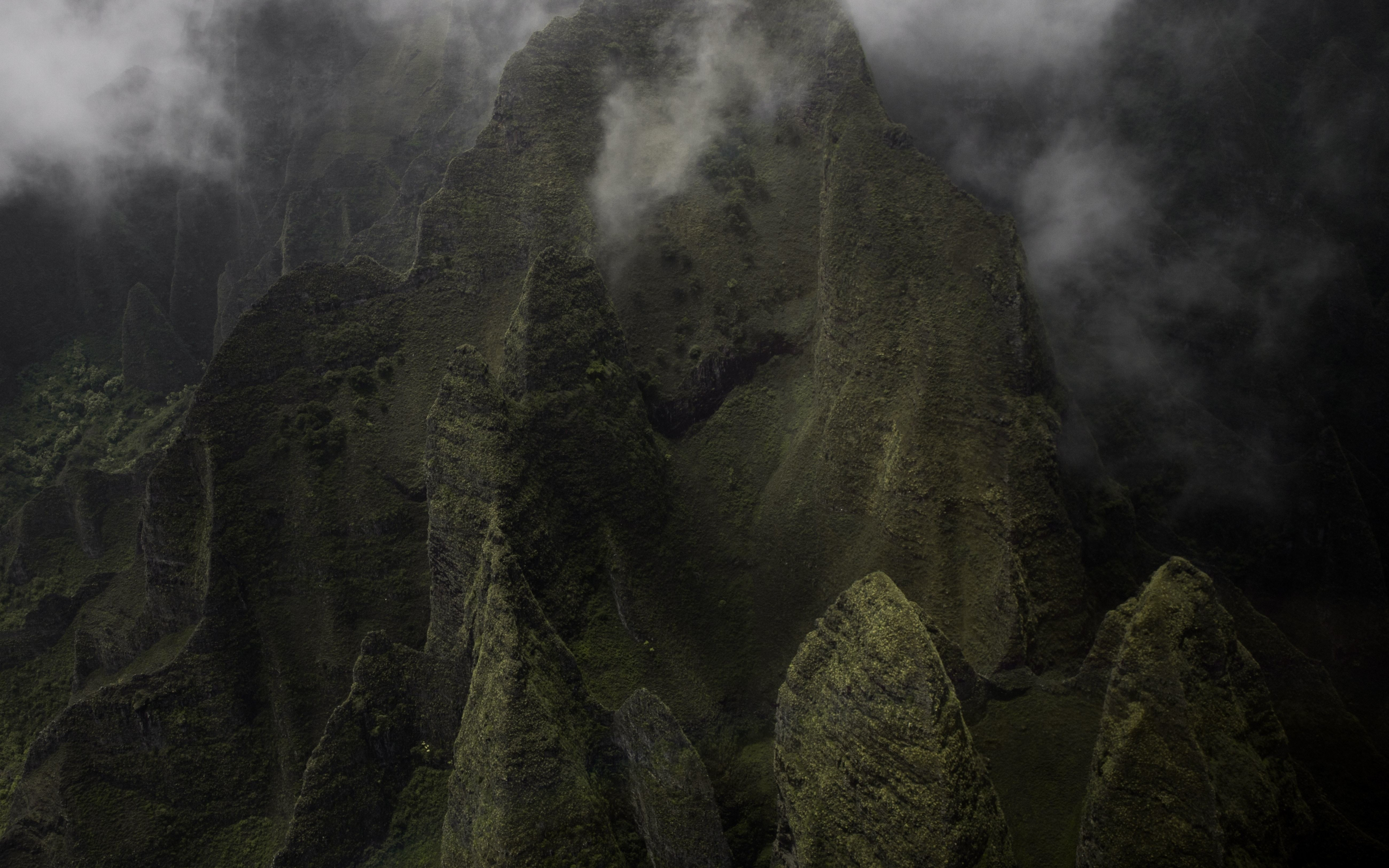 Green, mountains, clouds, mist, 2880x1800 wallpaper