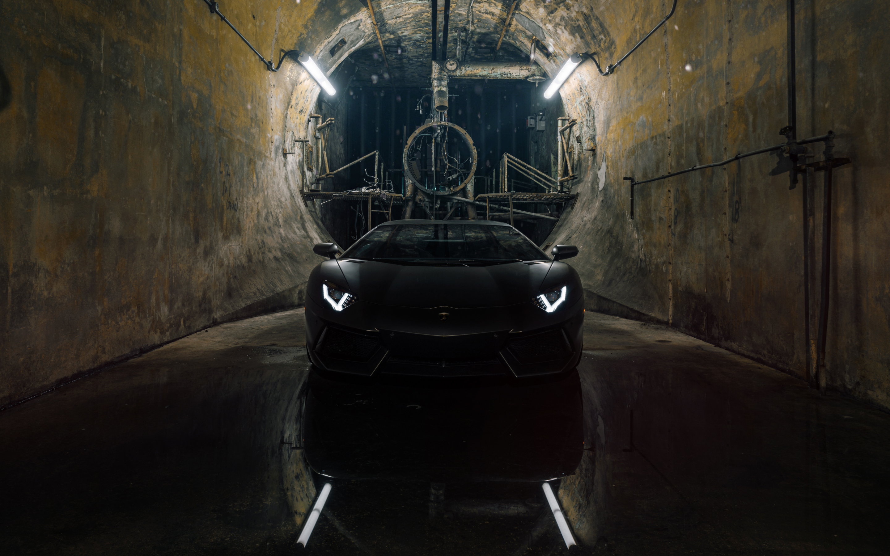 Black, Lamborghini Aventador, tunnel, 2880x1800 wallpaper