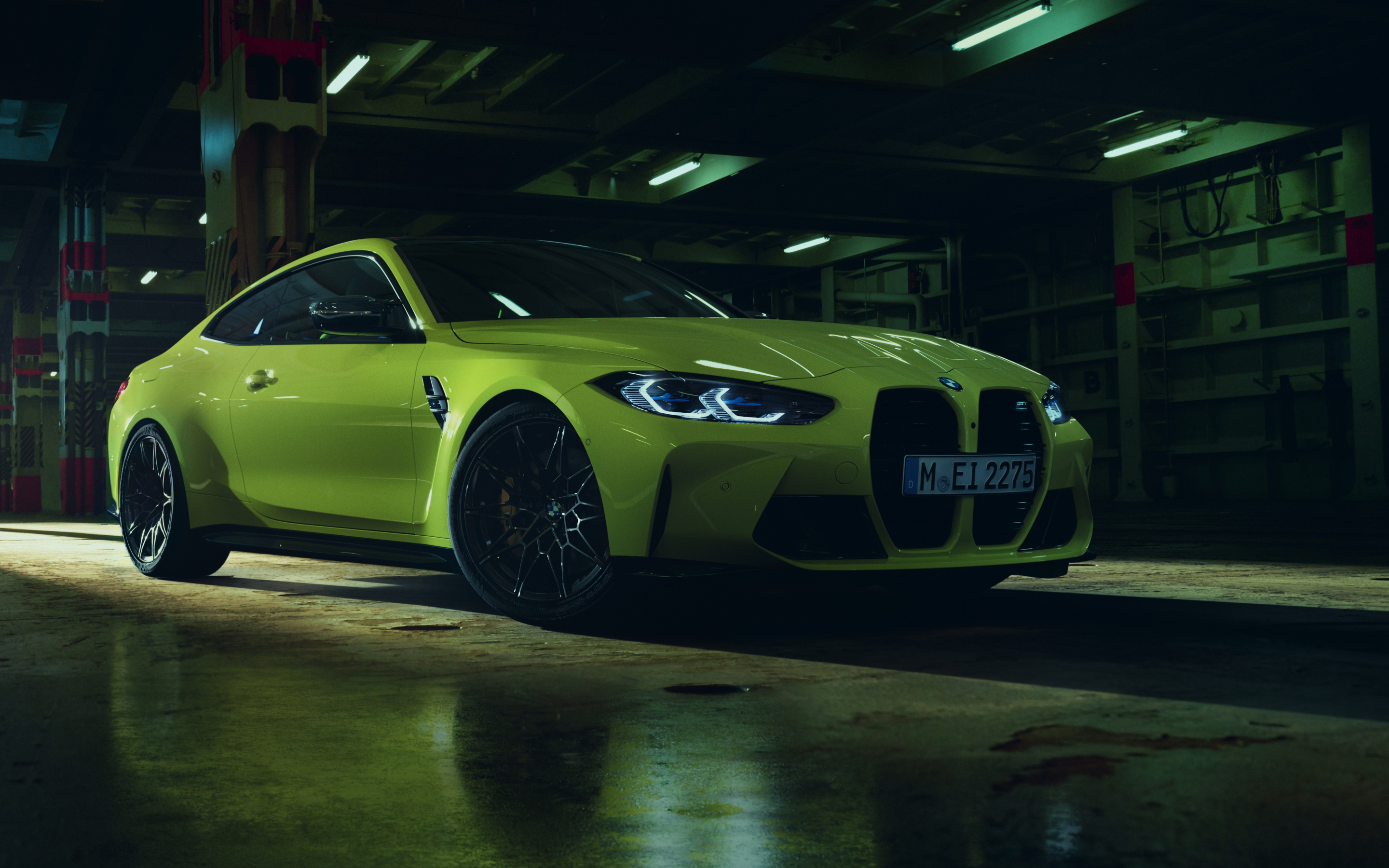 Green BMW M4 Competition X Alcantara, 2023, 2880x1800 wallpaper