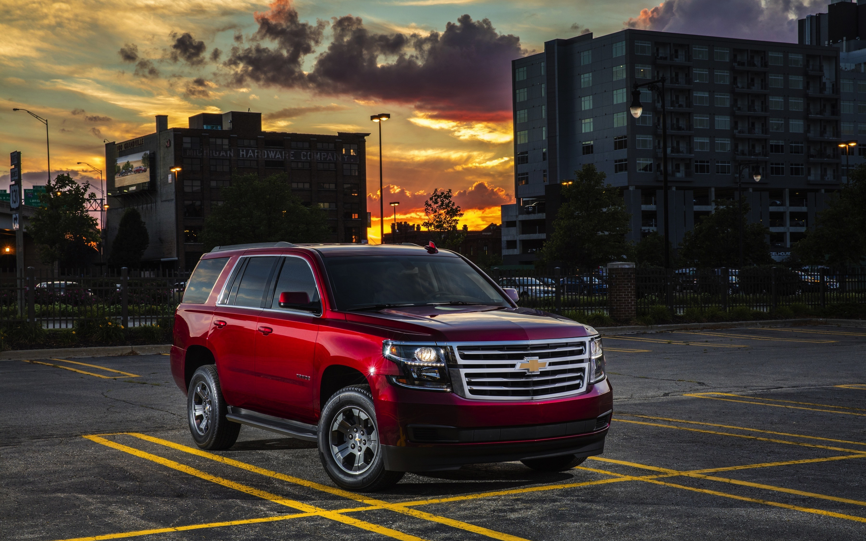 Red, suv, Chevrolet Tahoe, front, 2880x1800 wallpaper