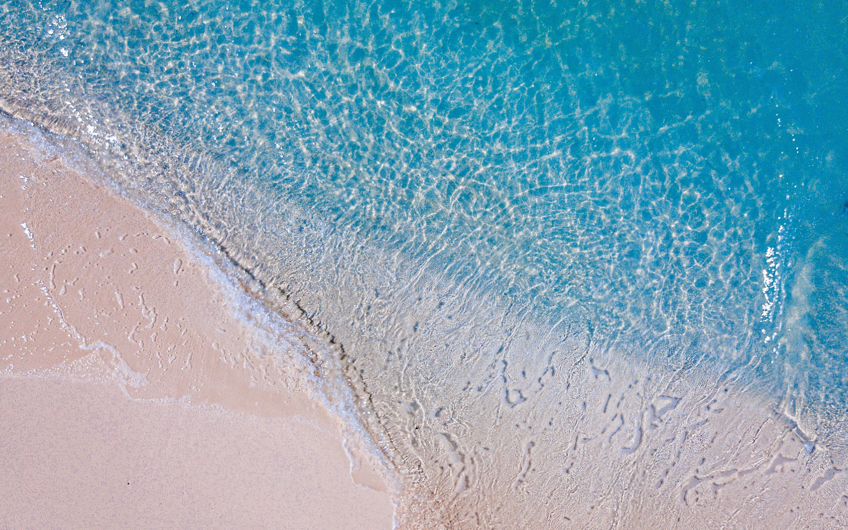Download Clean and minimal, beach, drone view 2880x1800 wallpaper, Mac Pro ...