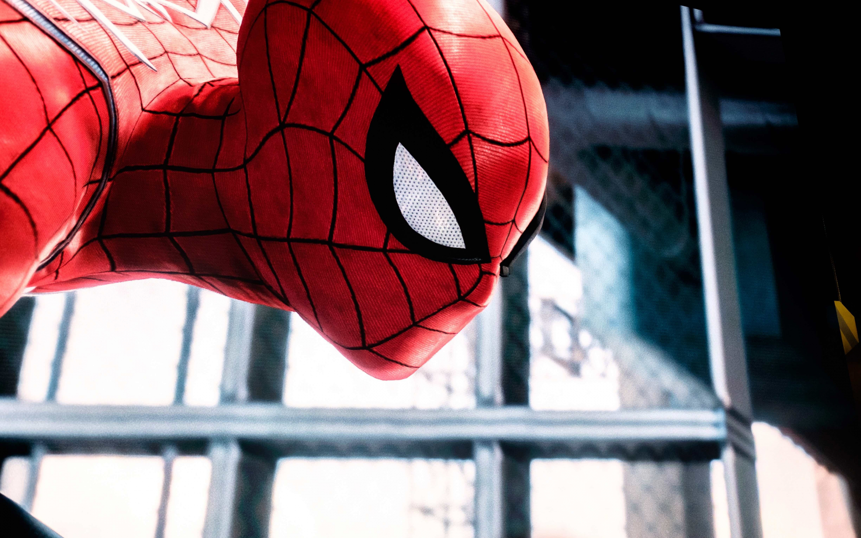 Spiderman, video game, closeup, 2880x1800 wallpaper