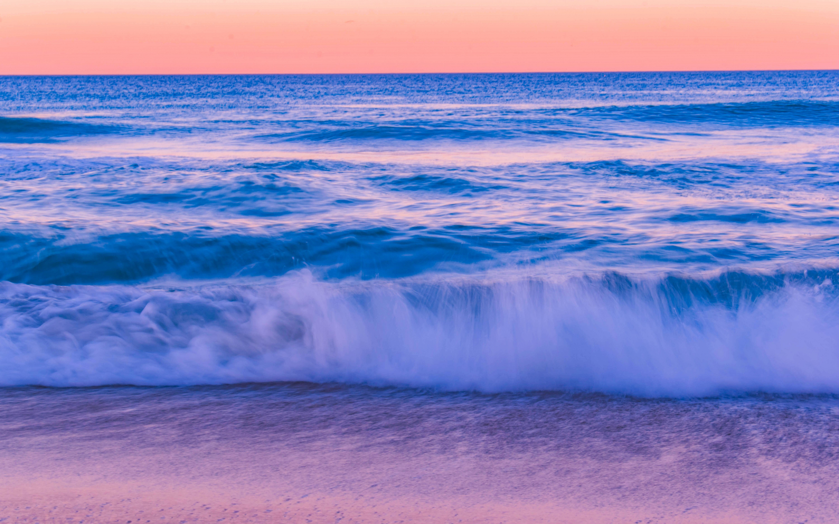 Tide, sea waves, sunset, shore, 2880x1800 wallpaper