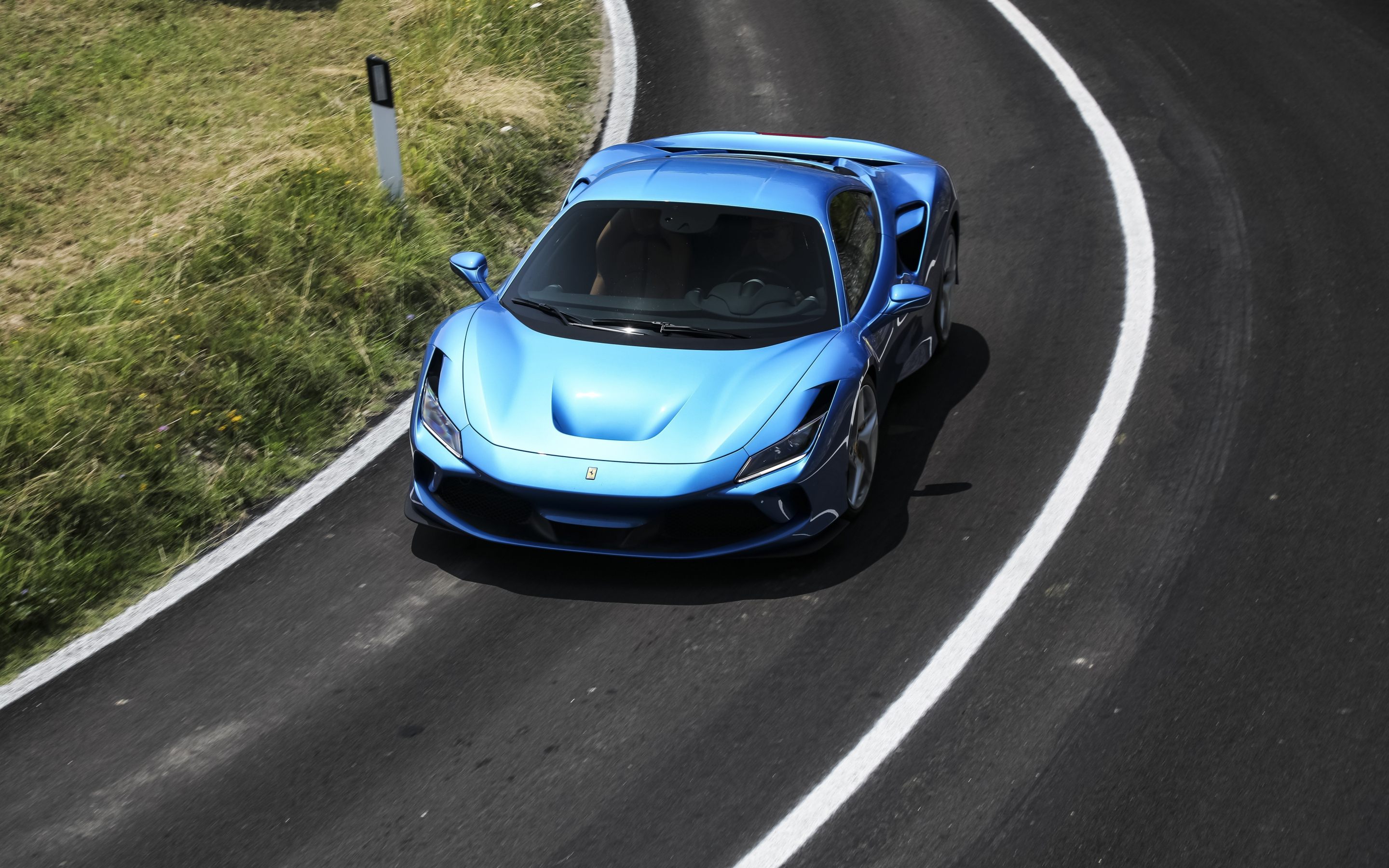 On-road, blue Ferrari F8 Tributo, 2880x1800 wallpaper