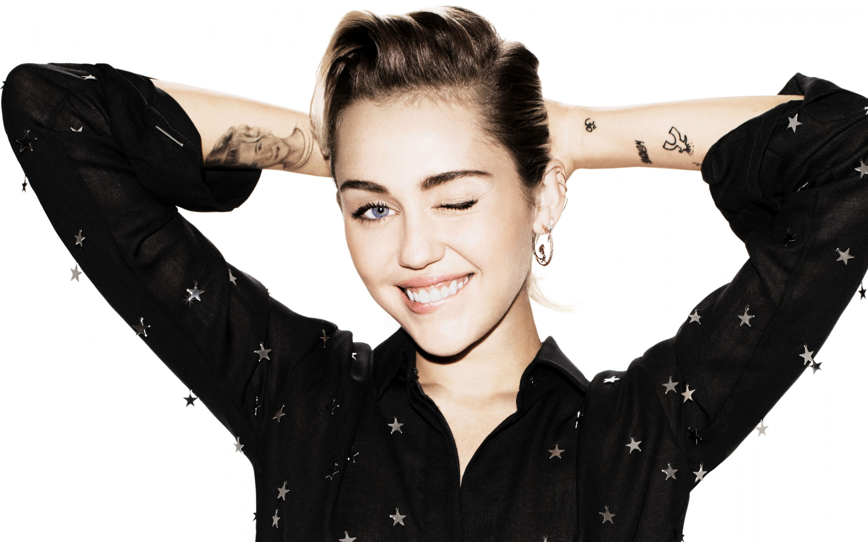 Miley Cyrus, mood, singer, wink, 2880x1800 wallpaper