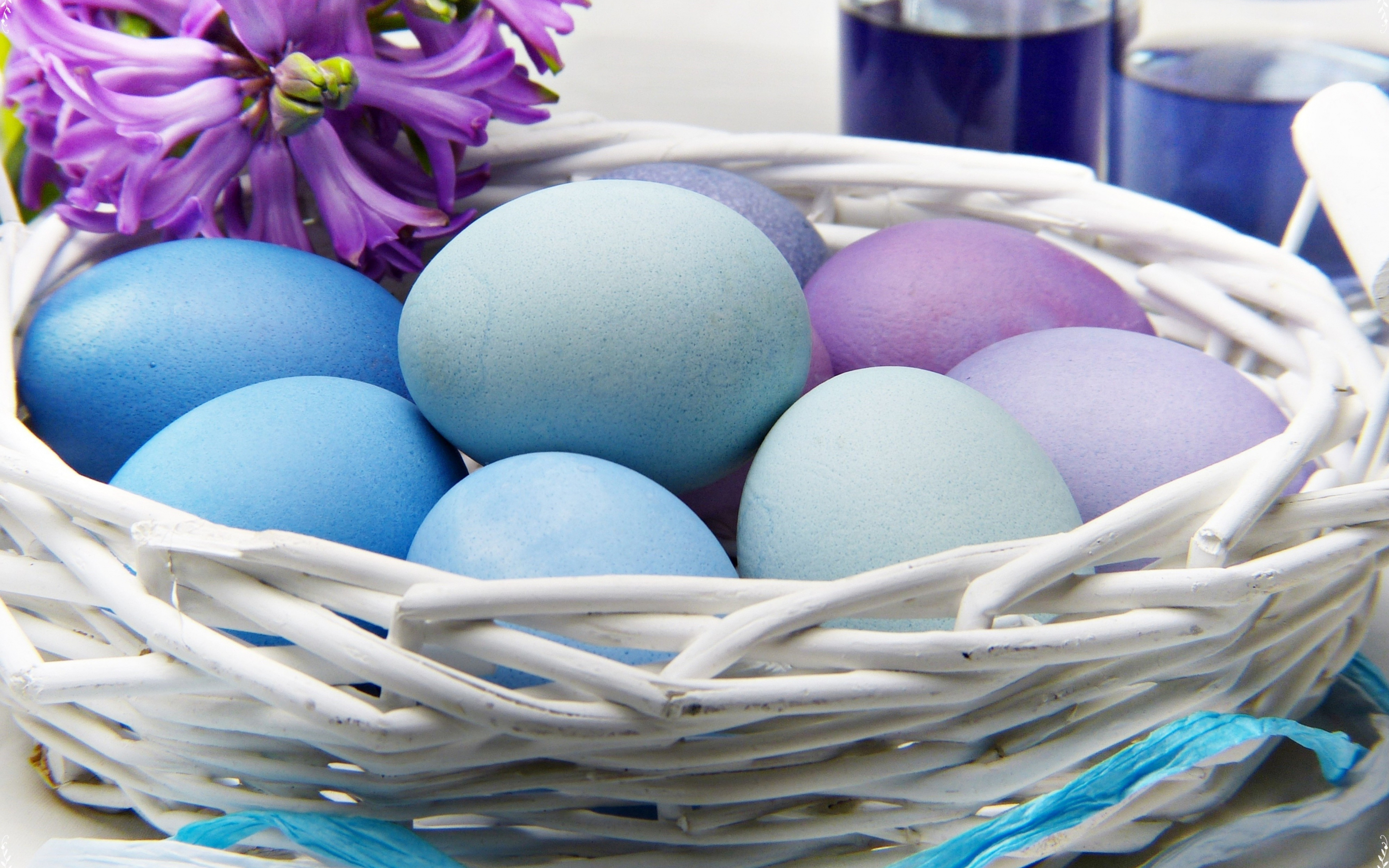 Easter, eggs, colored, nest, close up, 2880x1800 wallpaper
