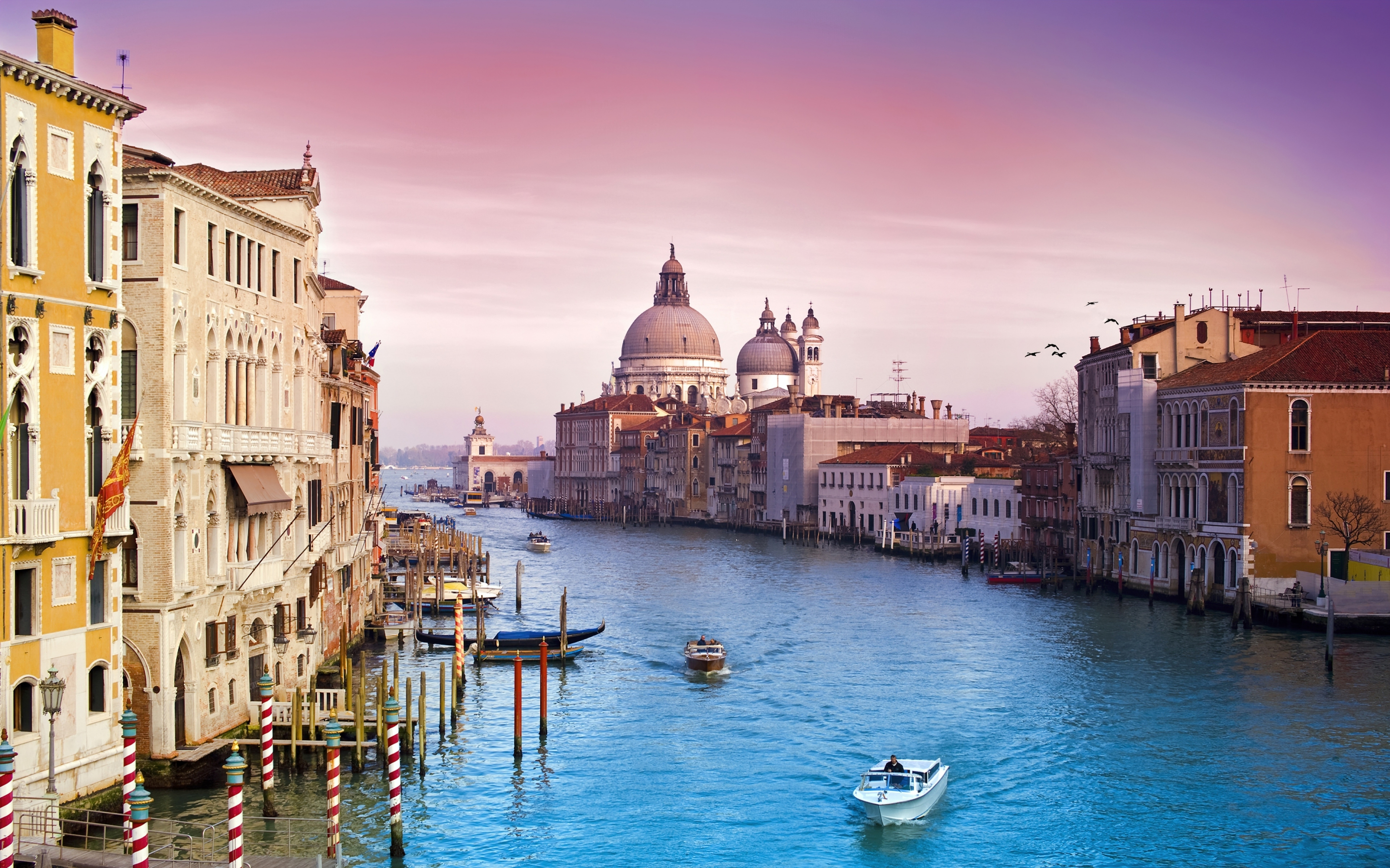 Venice city, river, canal, cityscape, 2880x1800 wallpaper