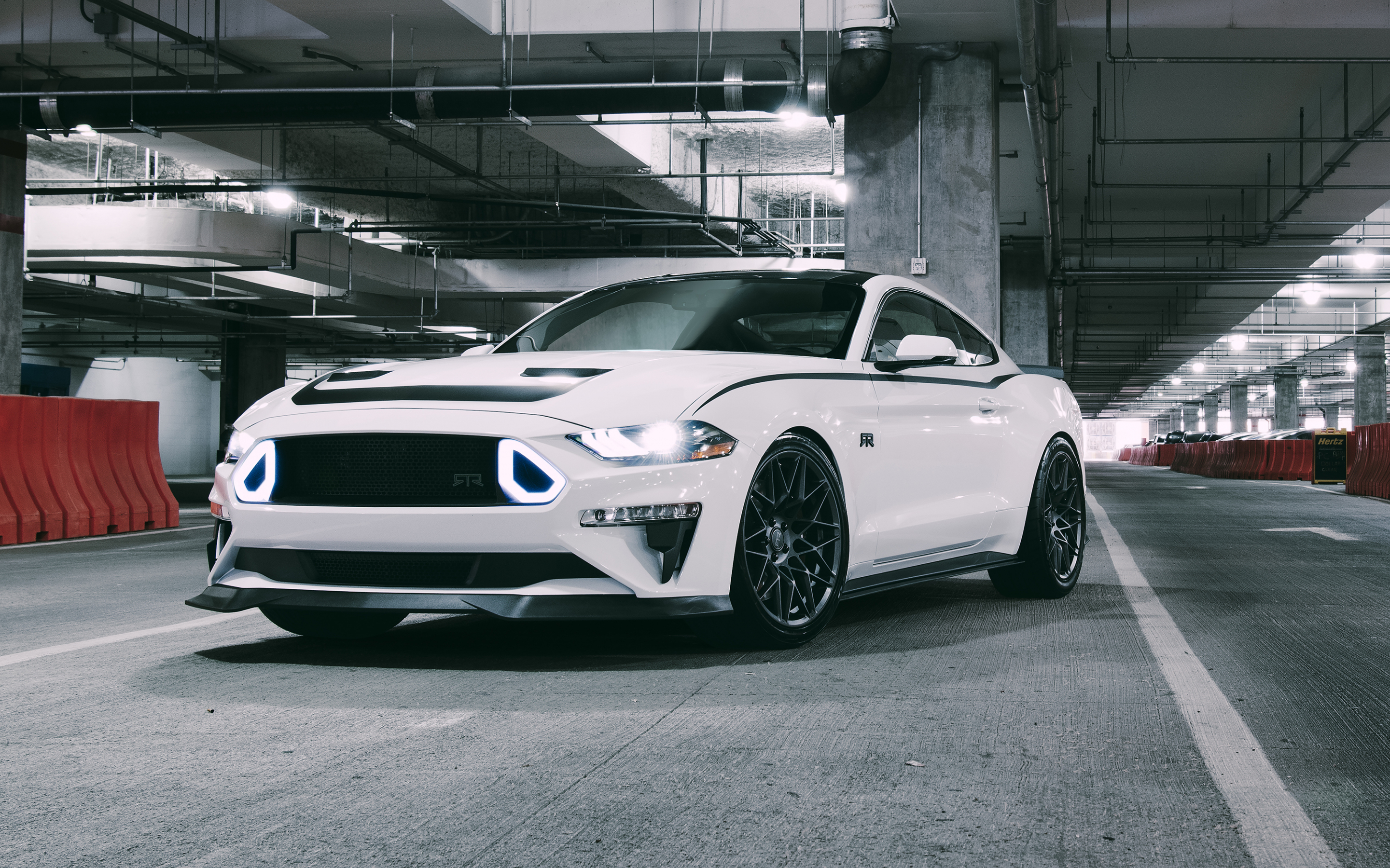 White Ford Mustang, muscle car, 2880x1800 wallpaper