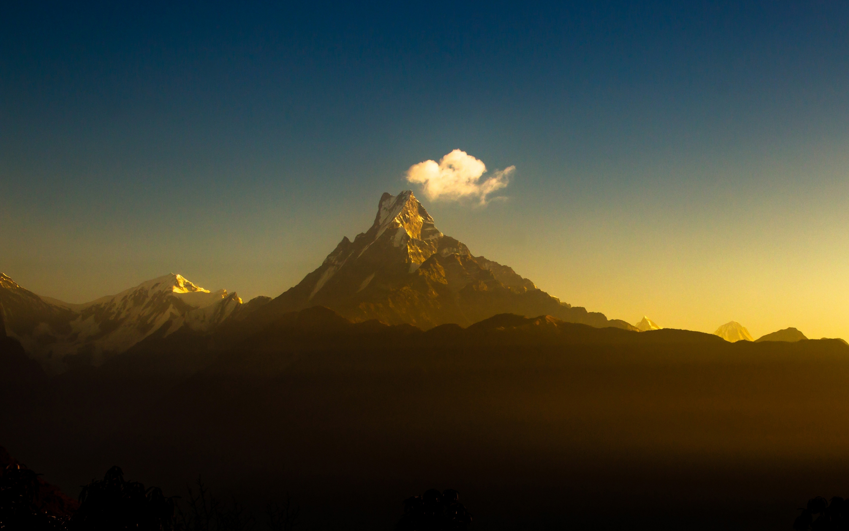 Himalayas, sunset, mountains range, clouds, 2880x1800 wallpaper