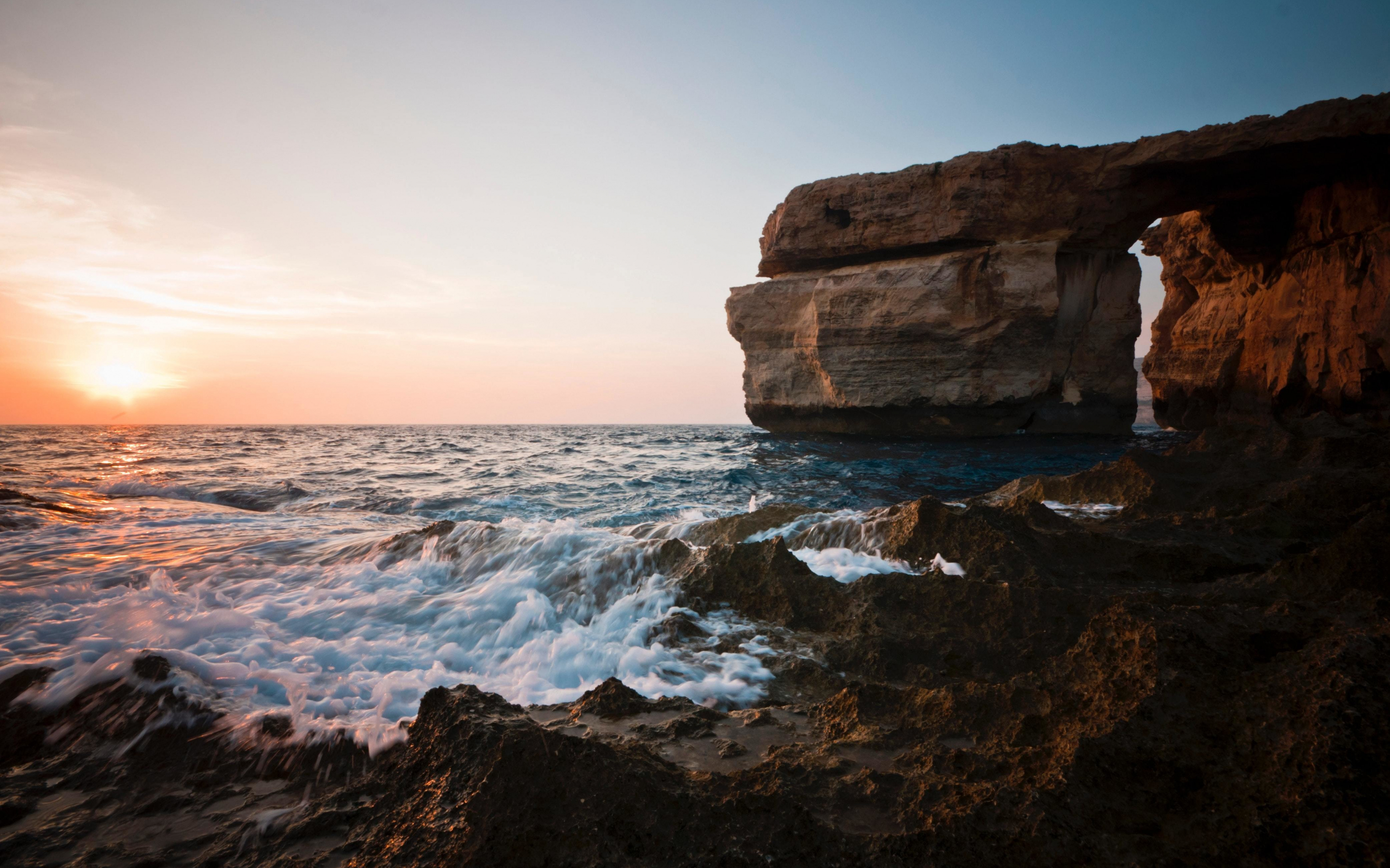 Arch, rocks, coast, sea, sea waves, 2880x1800 wallpaper