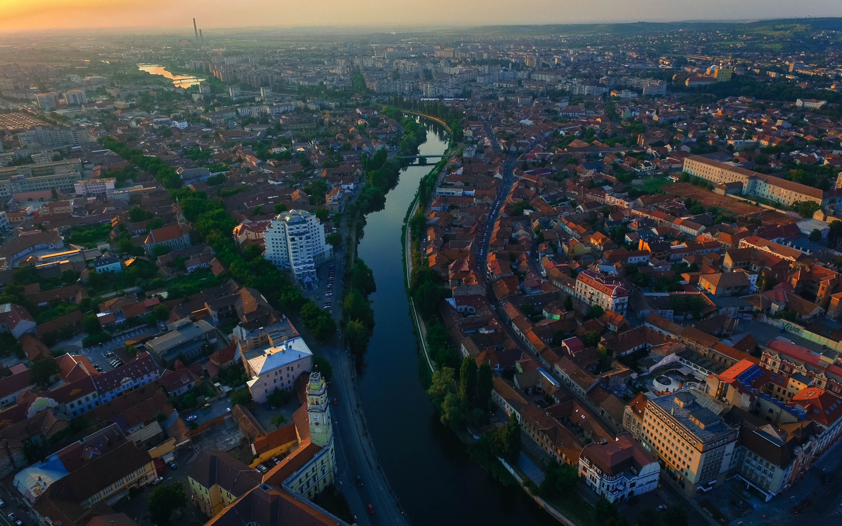 City, river, aerial view, 2880x1800 wallpaper