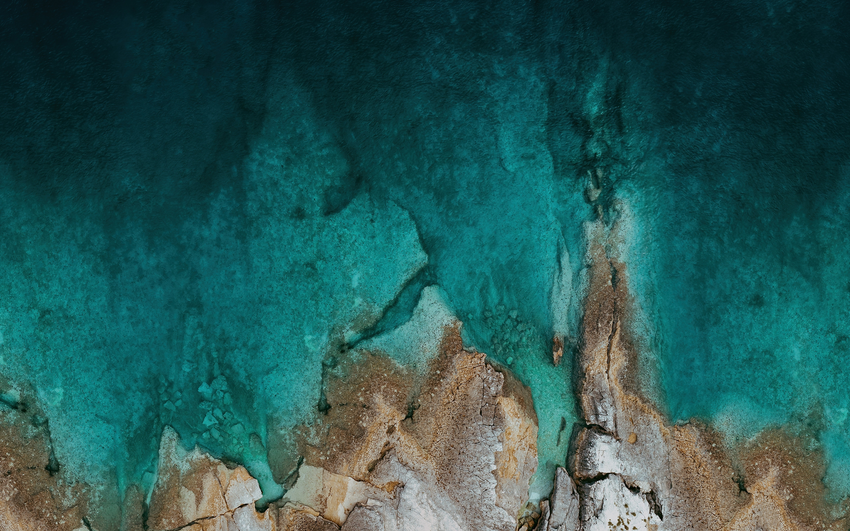 Rocky coast, MI pad pro stock, drone photo, 2880x1800 wallpaper