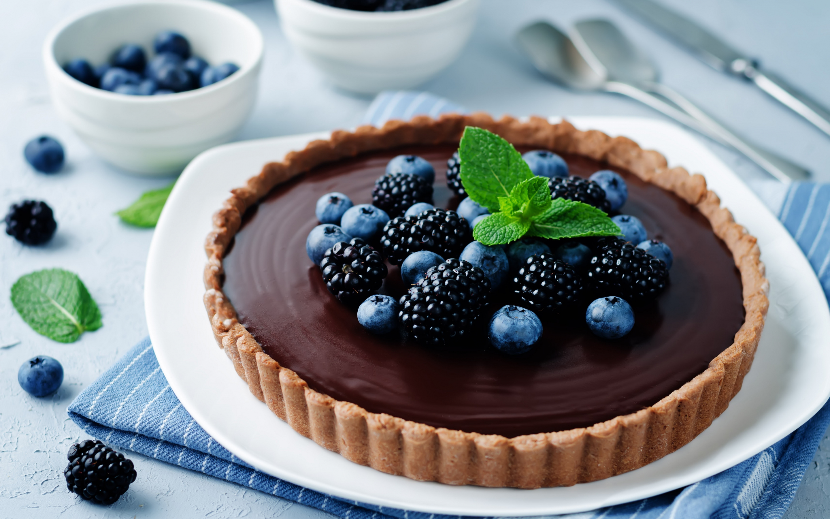 Cake, blackberry, blueberry, fruits, dessert, food, 2880x1800 wallpaper