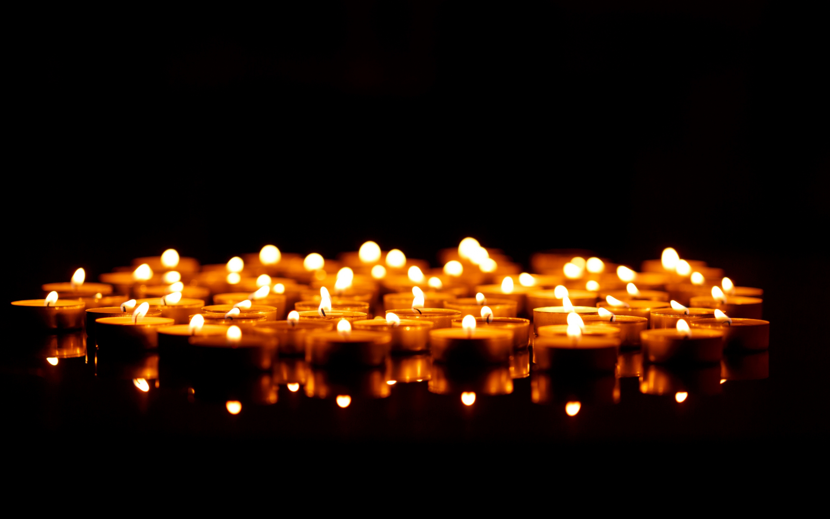 Candles, dark, prayer, 2880x1800 wallpaper