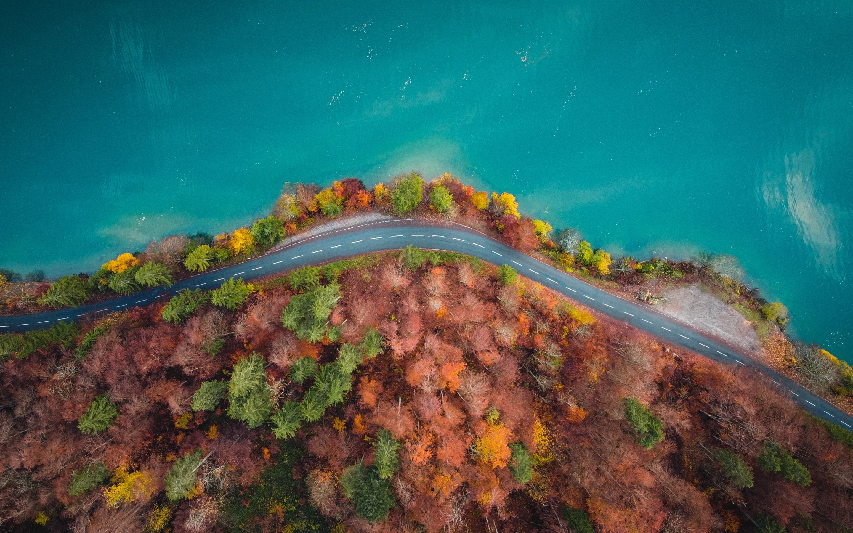 Curve of highway, autumn, nature, aerial view, 2880x1800 wallpaper