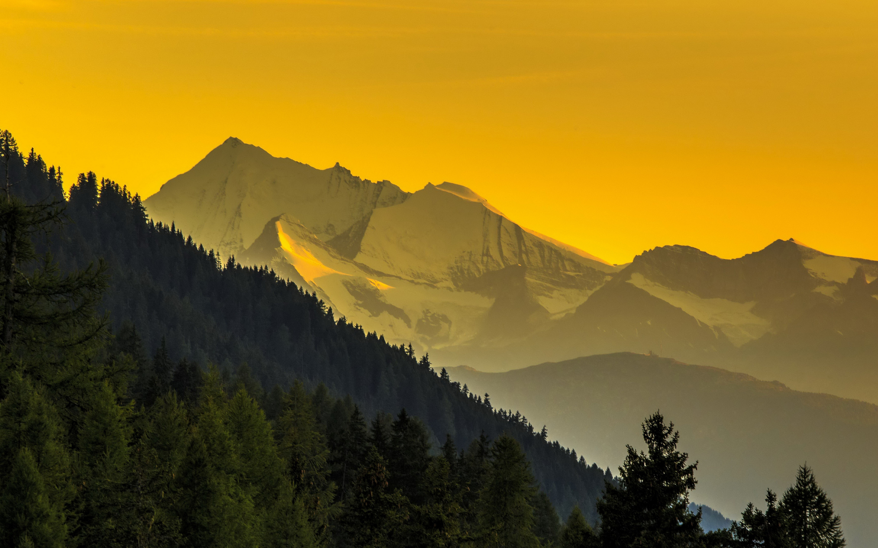 Mountains, horizon, dawn, sunrise, yellow sky, nature, 2880x1800 wallpaper