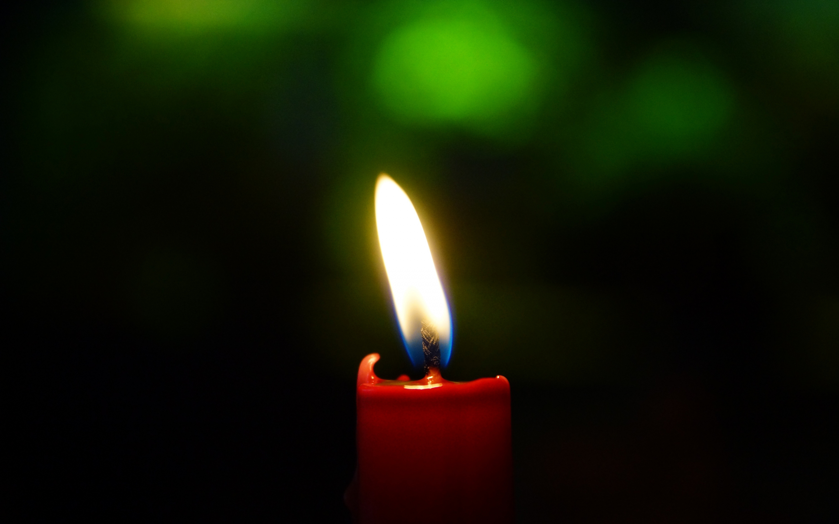 Red candle, light, flame, 2880x1800 wallpaper