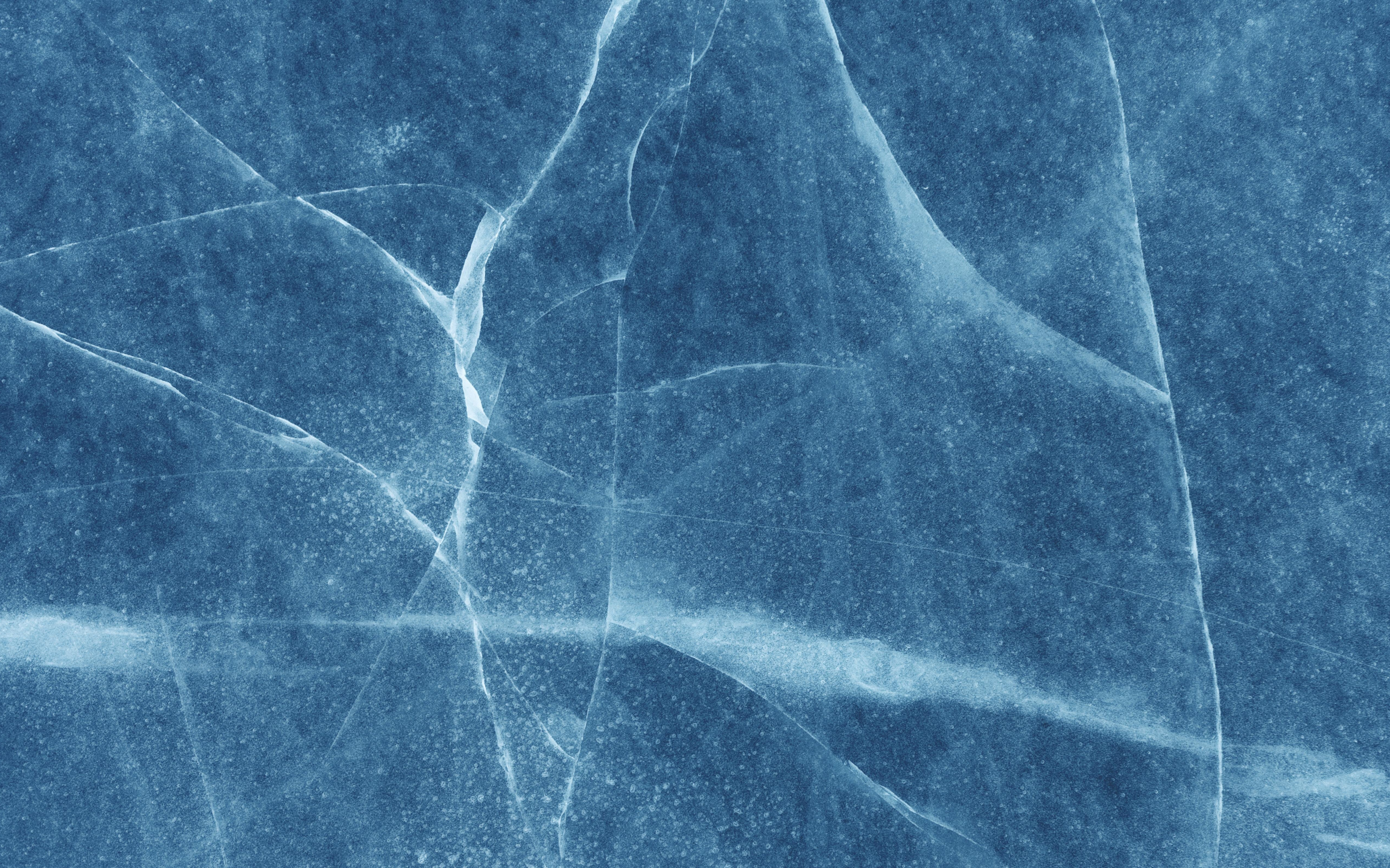 Winter, frozen surface, cracks, 2880x1800 wallpaper