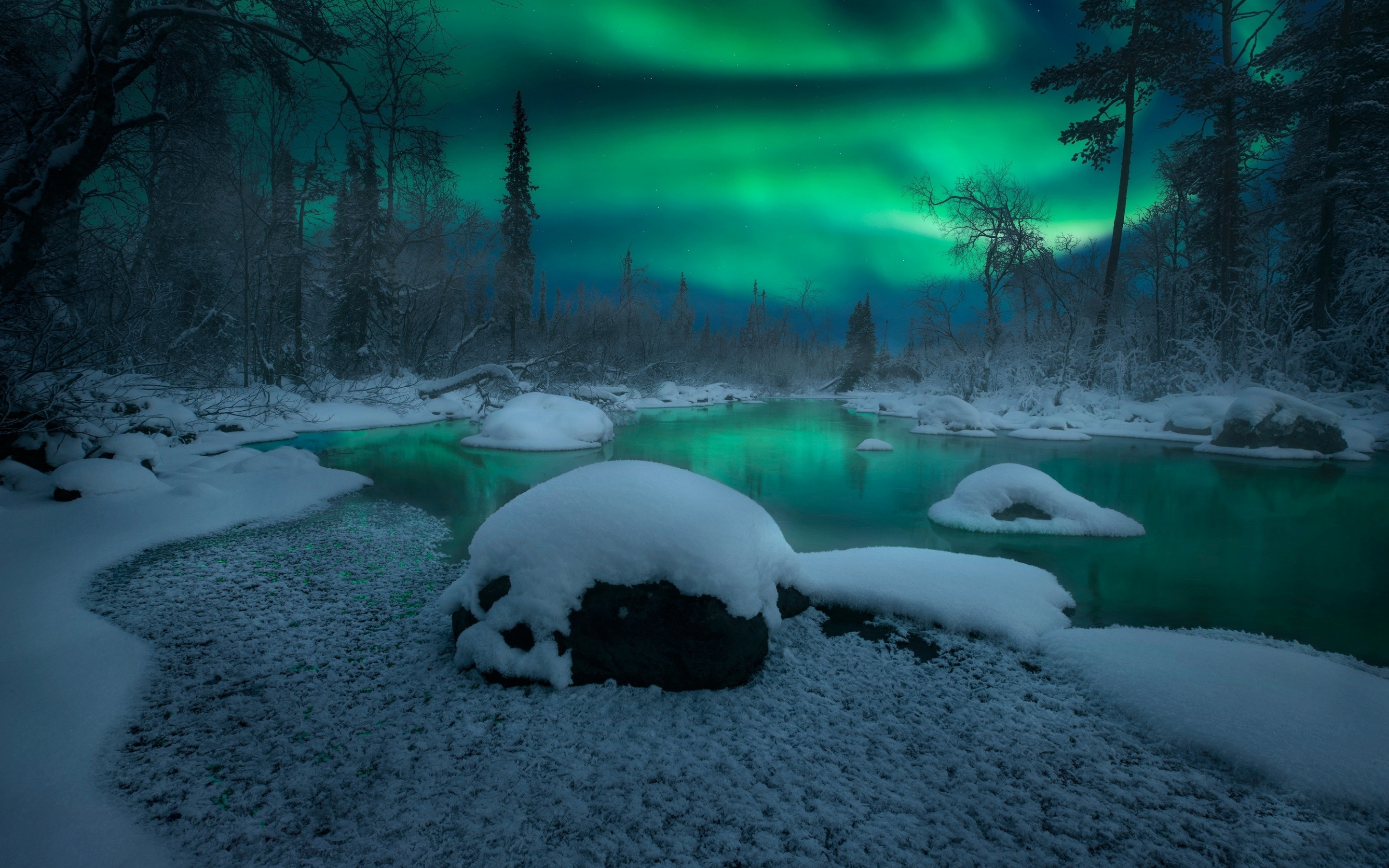 Lake, Northern lights, winter, 2880x1800 wallpaper