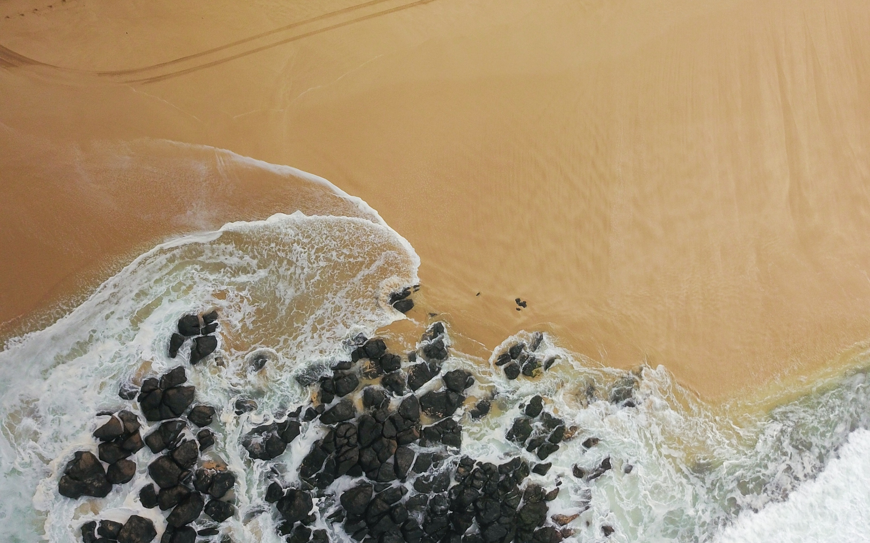 Rocks, coast, drone view, beach, 2880x1800 wallpaper