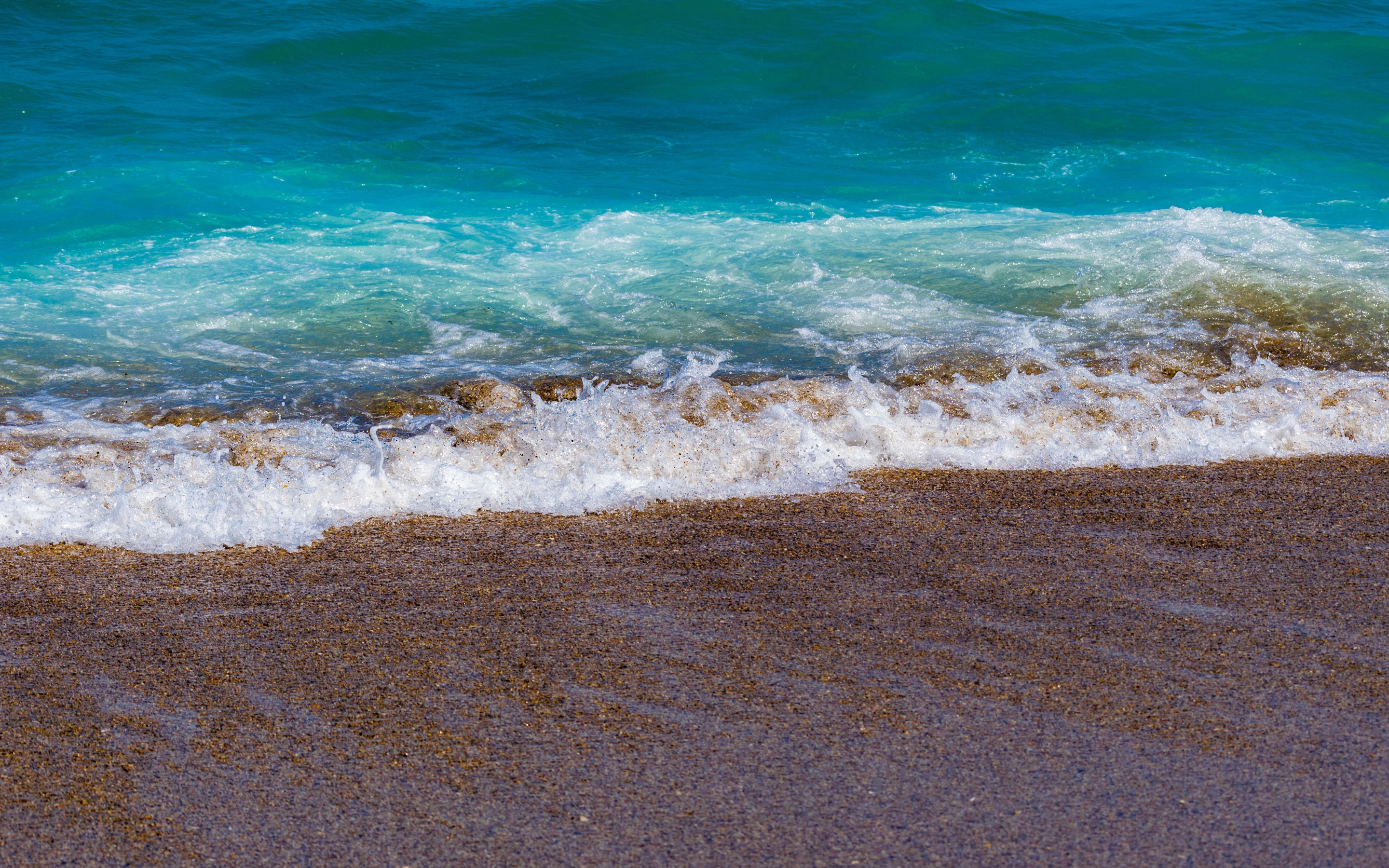 Beach, blue, sea waves, soft, sand, 2880x1800 wallpaper