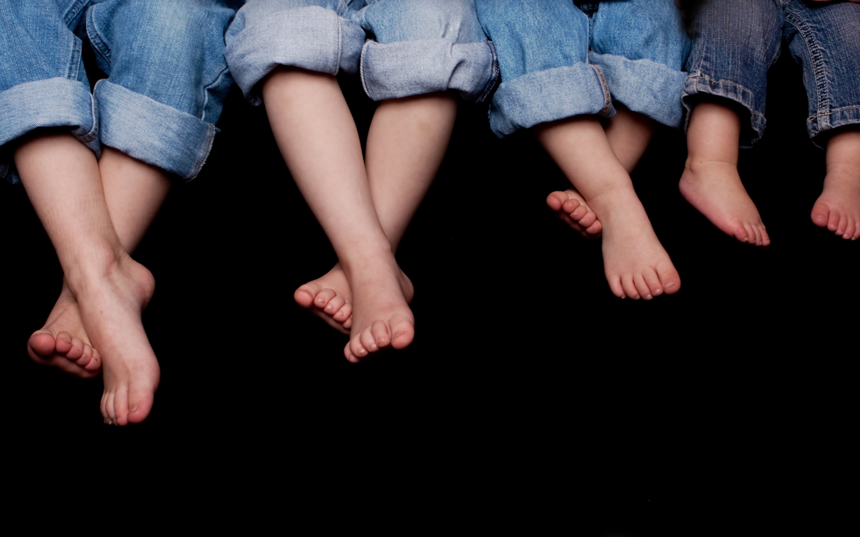 Kids' Legs, jeans, portrait, 2880x1800 wallpaper