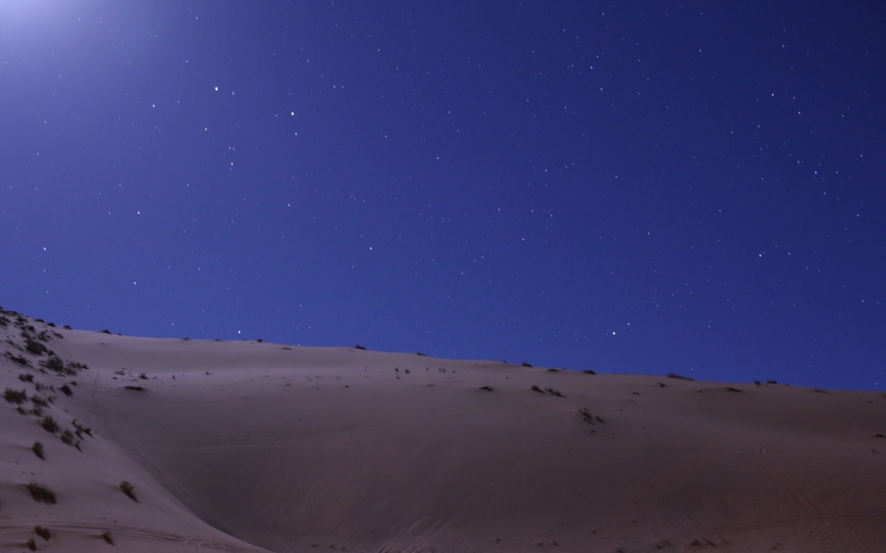 Desert, landscape, starry night, nature, 2880x1800 wallpaper
