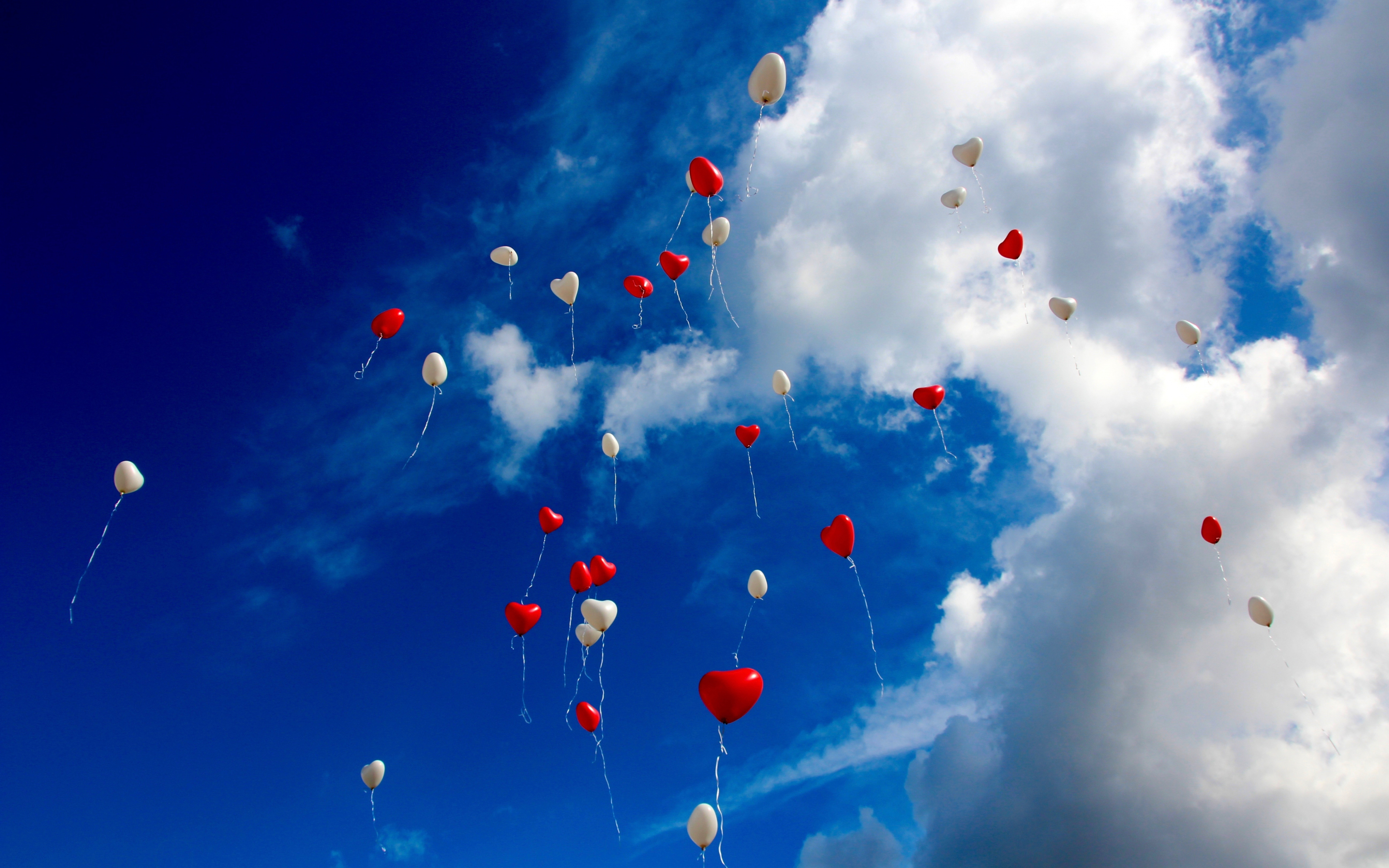 Balloons, sky, red and white, clouds, 2880x1800 wallpaper