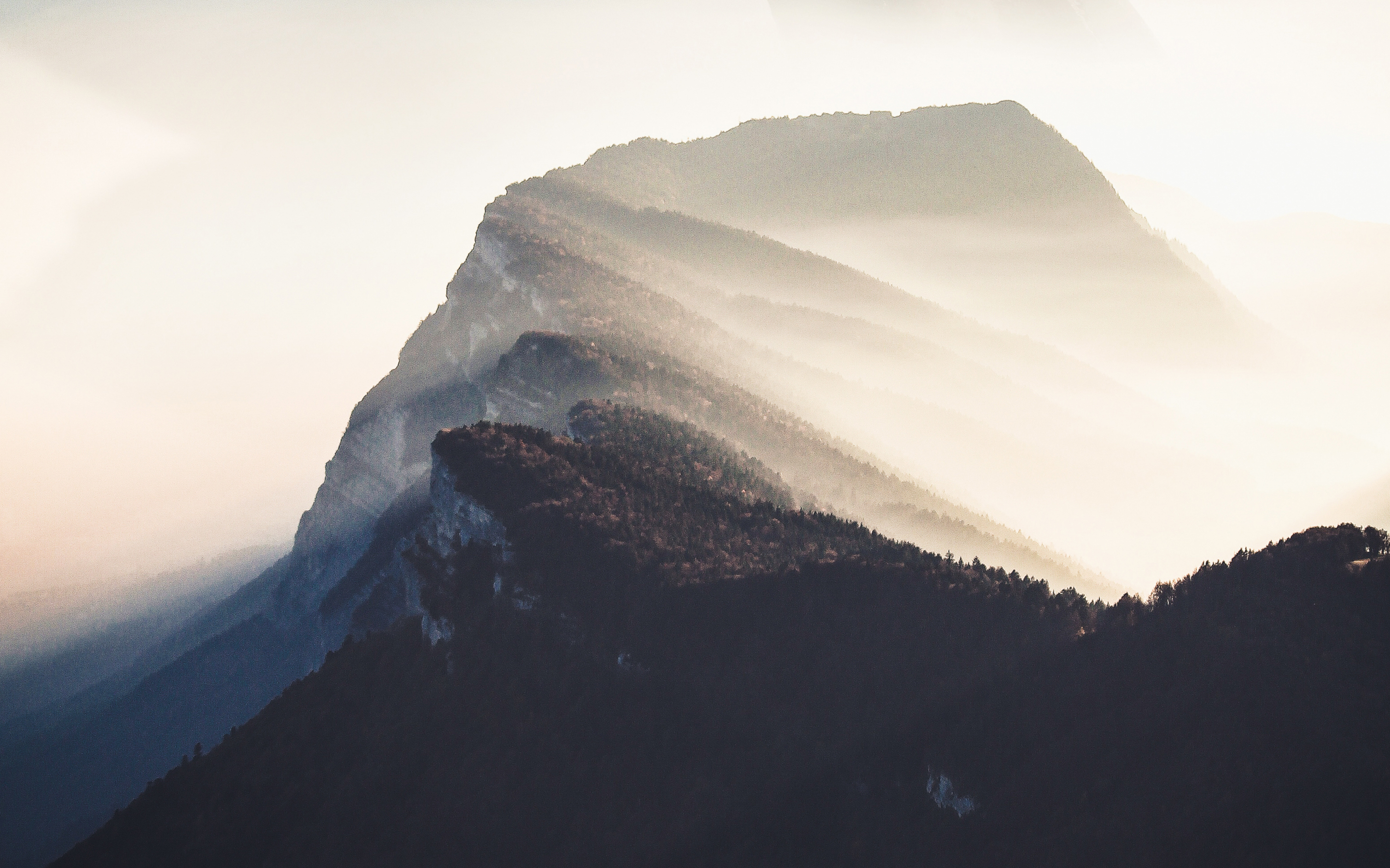 Mountains, fog, landscape, dawn, clouds, 2880x1800 wallpaper