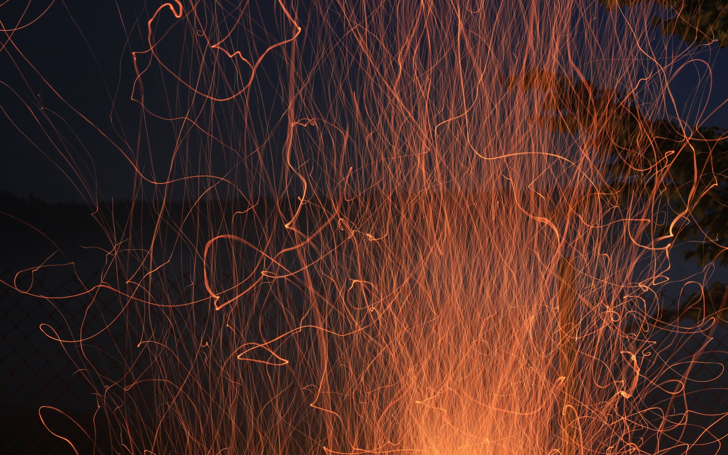 Fire flames, sparks, glow, smoke, 2880x1800 wallpaper