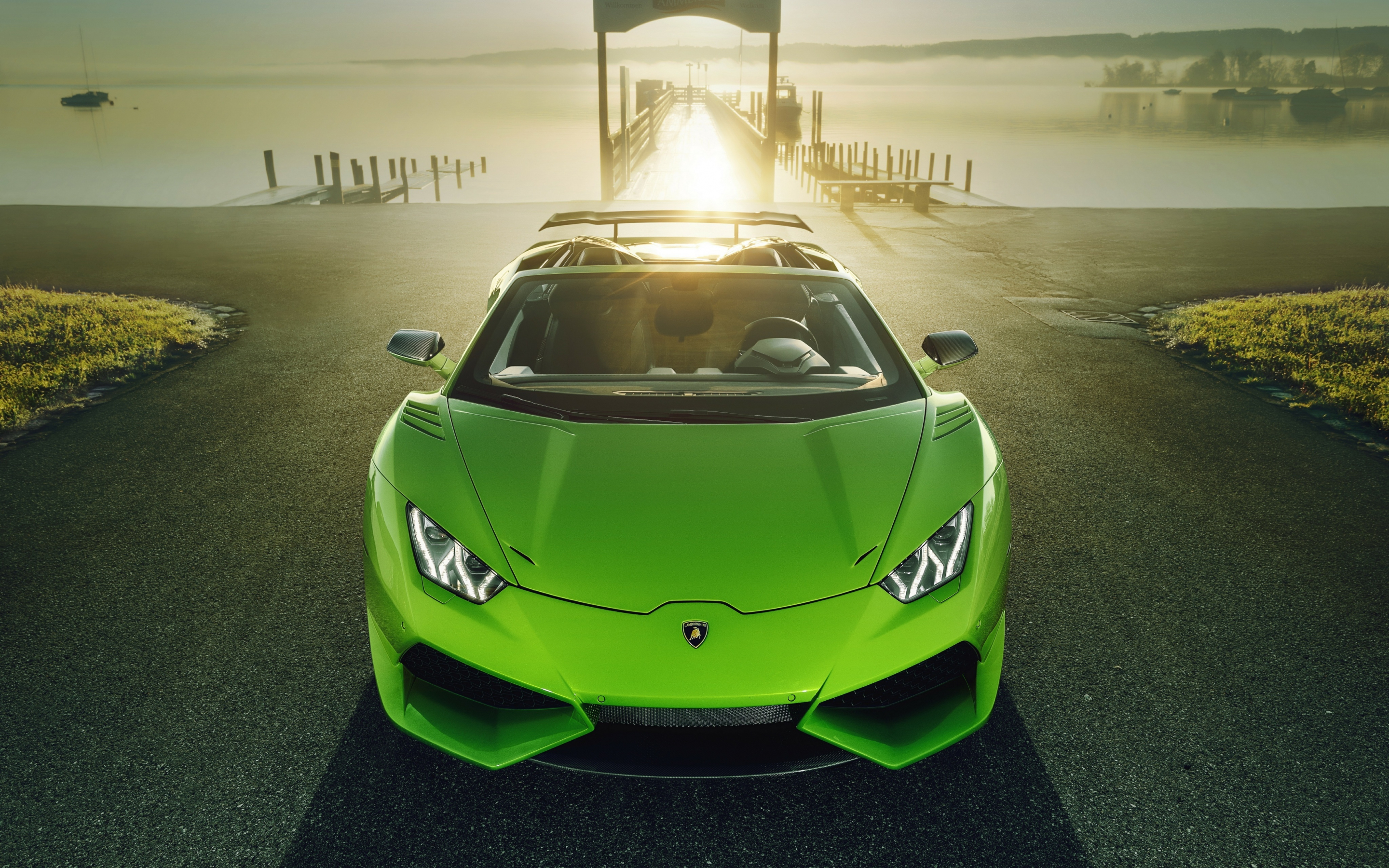 Lamborghini Huracán, green, sports car, front, 2880x1800 wallpaper