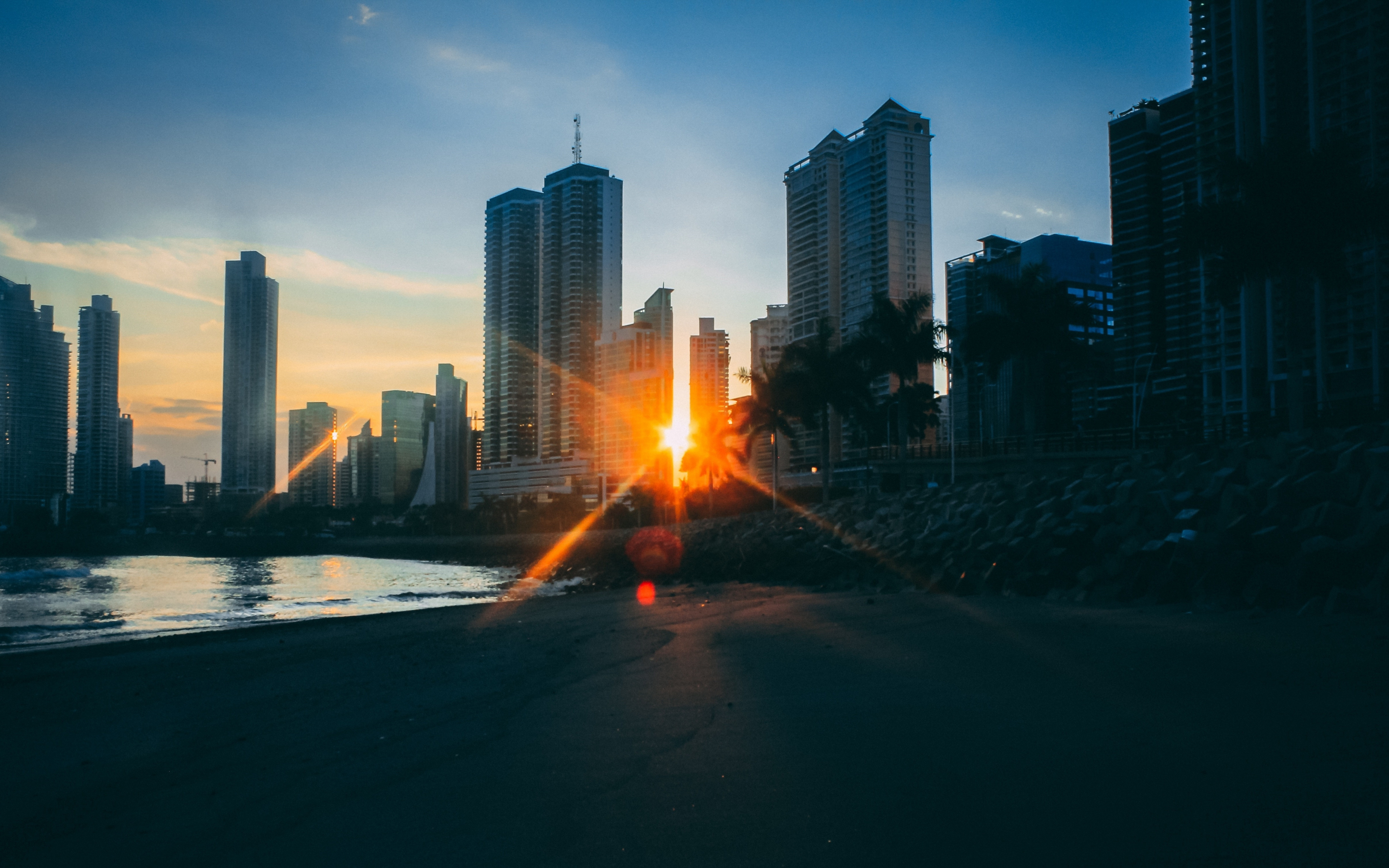 Panama city, buildings, sunlight, 2880x1800 wallpaper