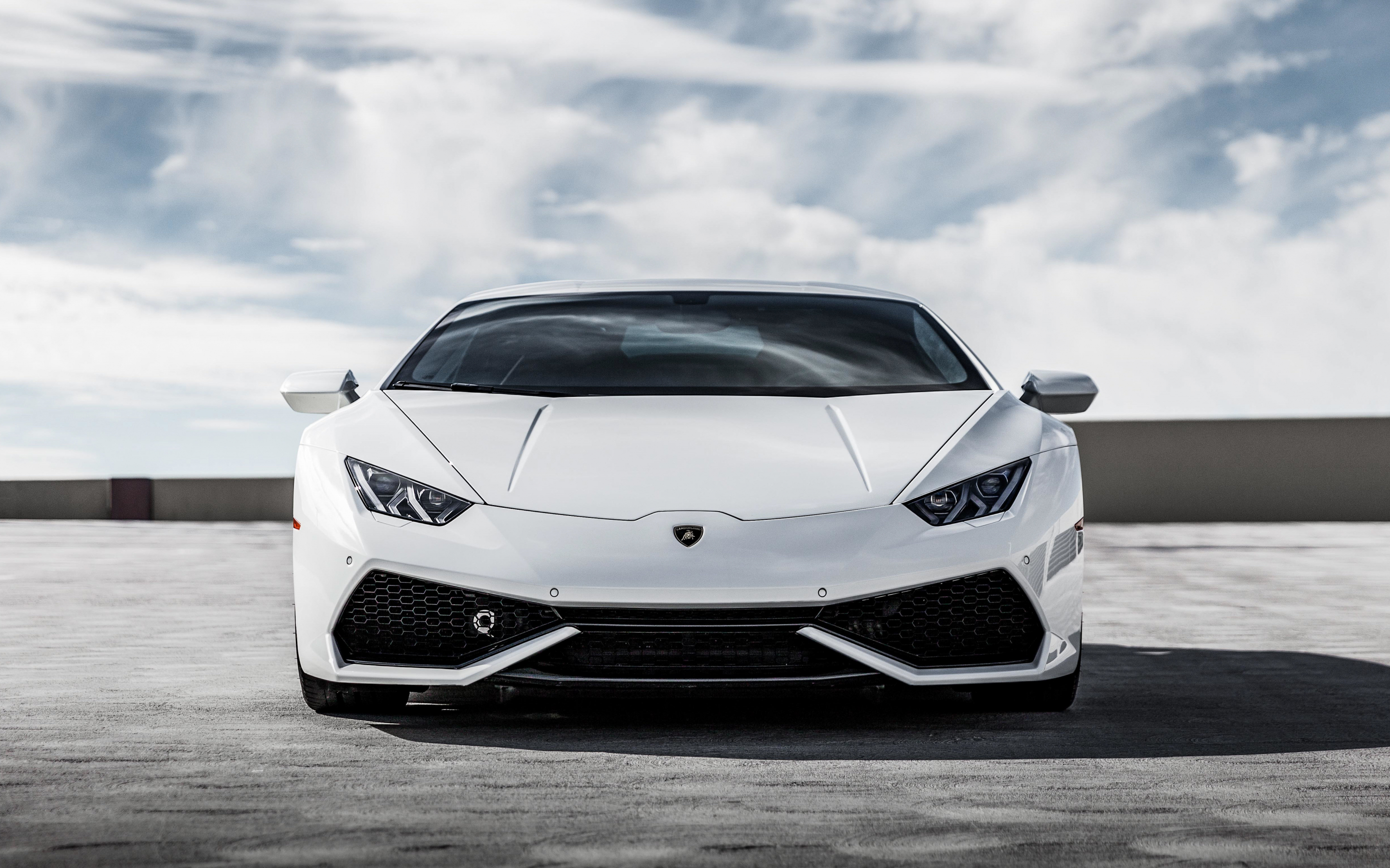 White, Lamborghini Huracan, sports car, 2880x1800 wallpaper